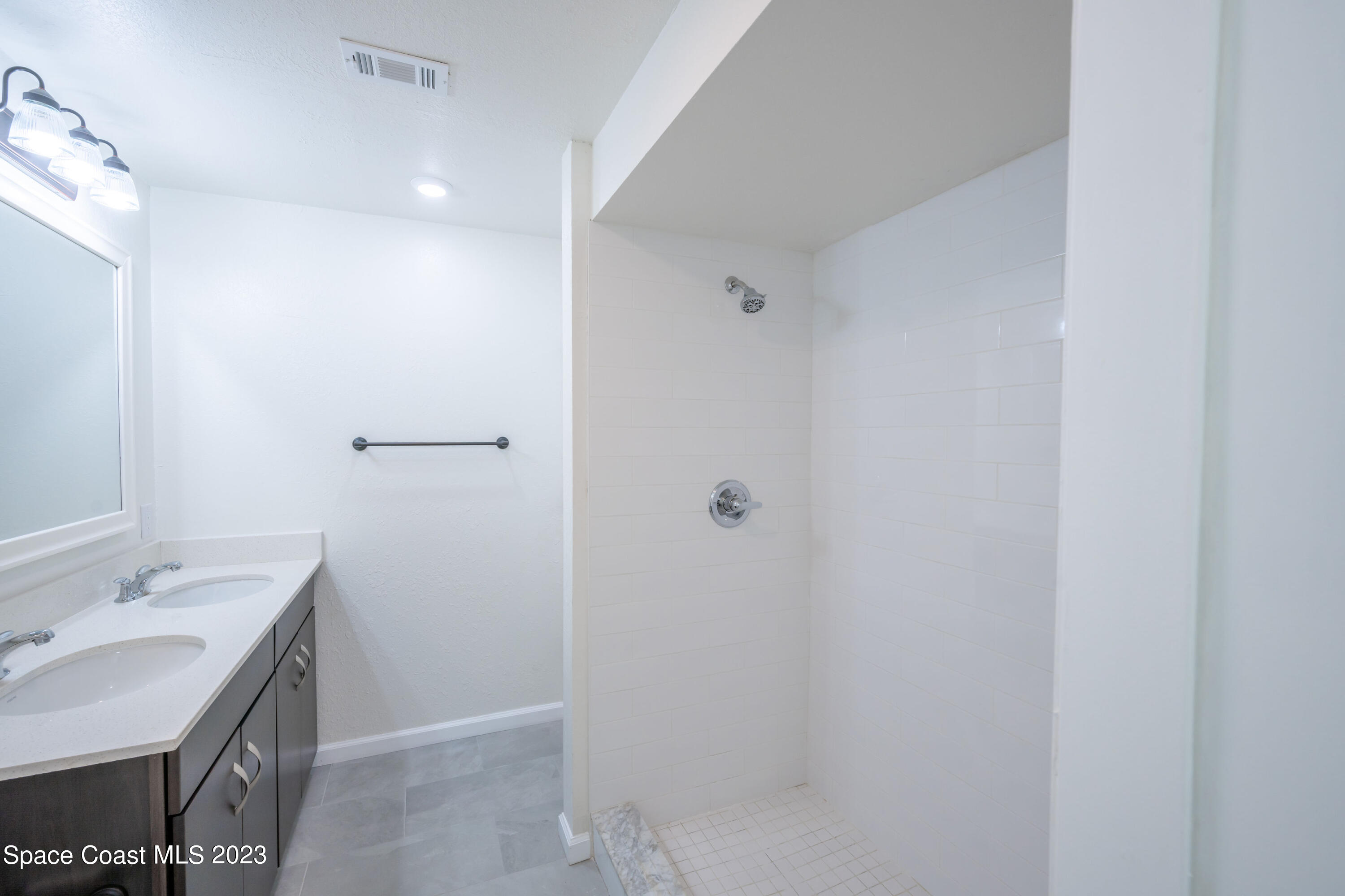 760 August Street SE