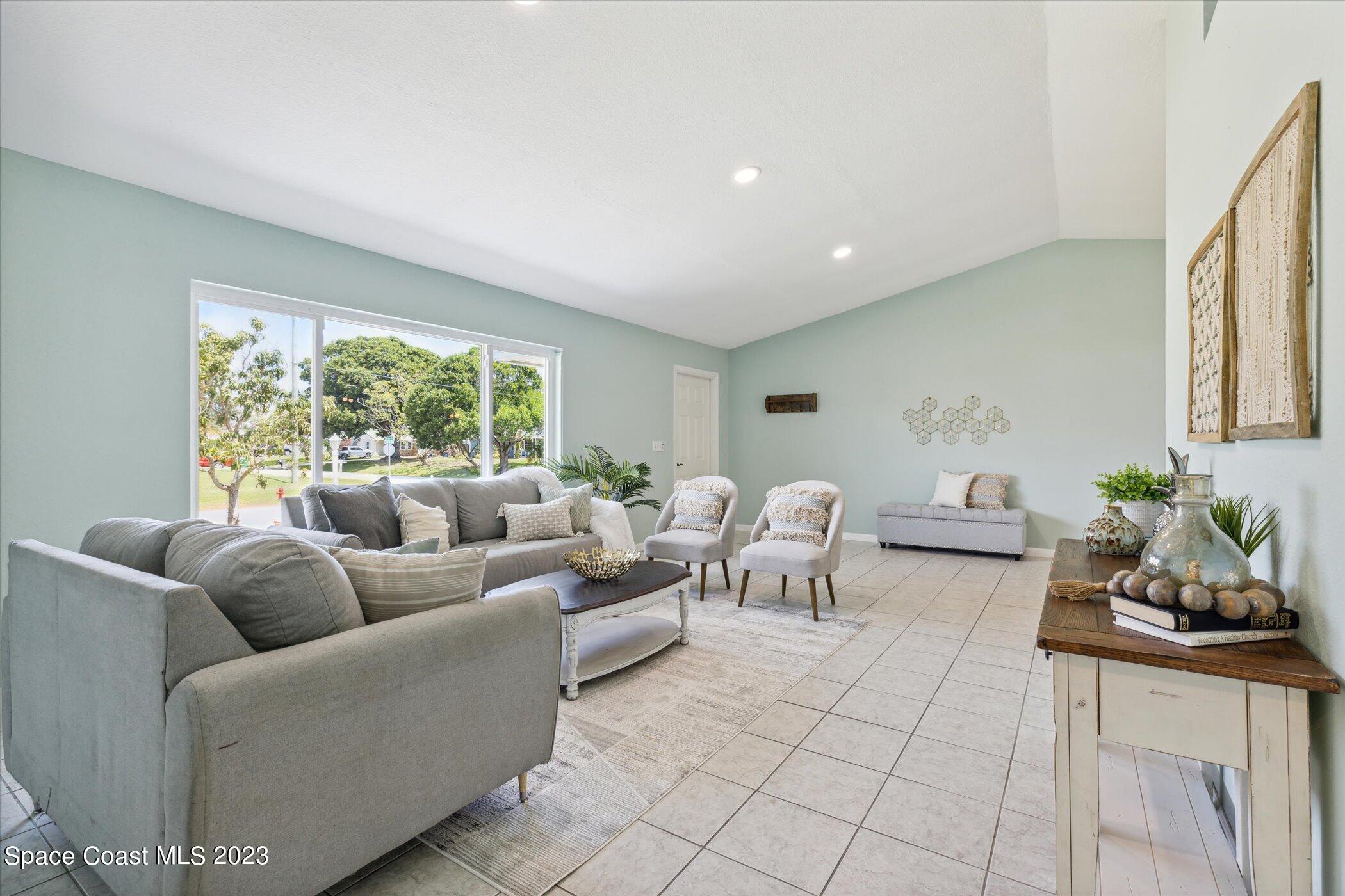 468 Tulip Drive