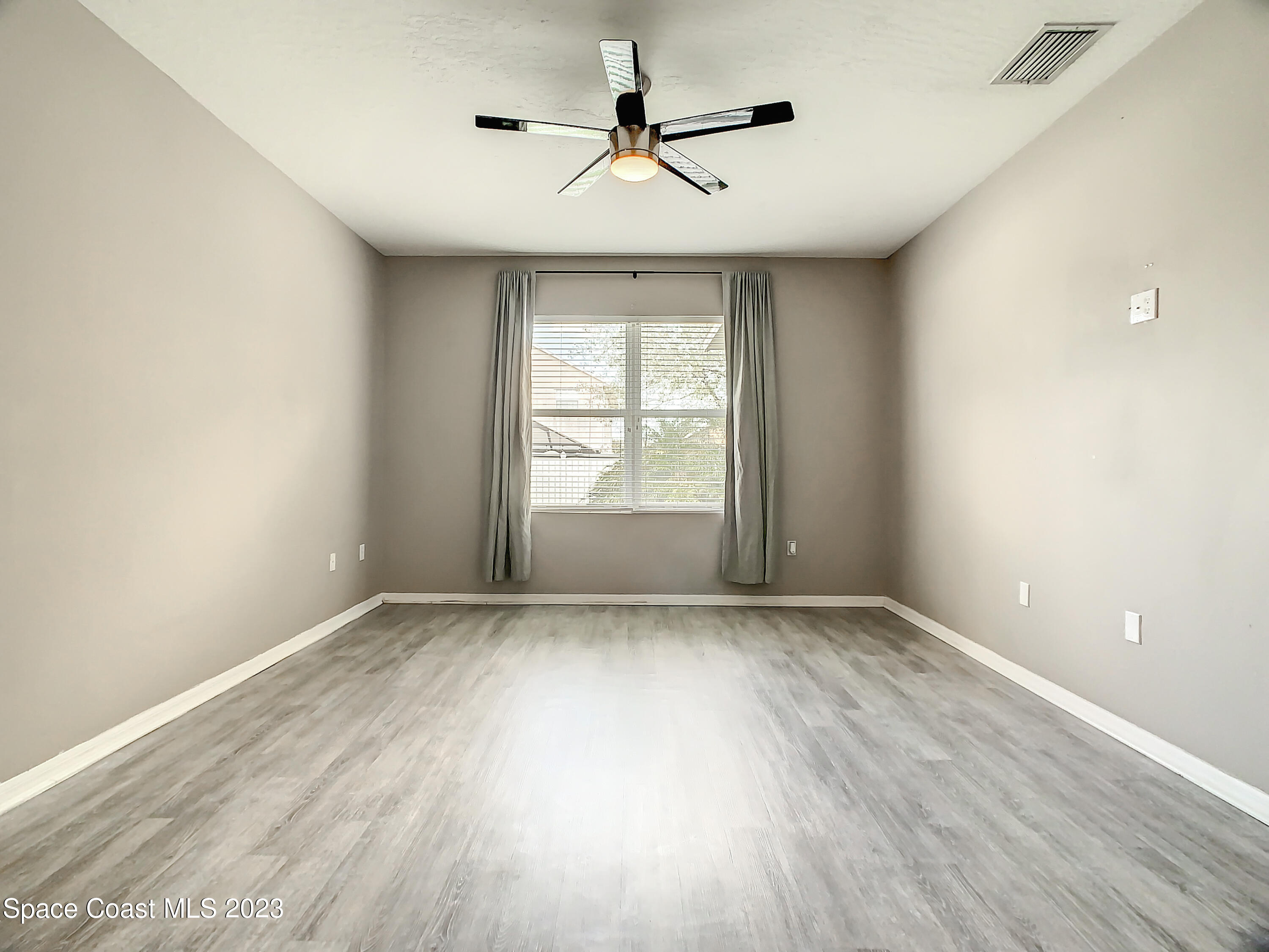 324 Sedgewood Circle