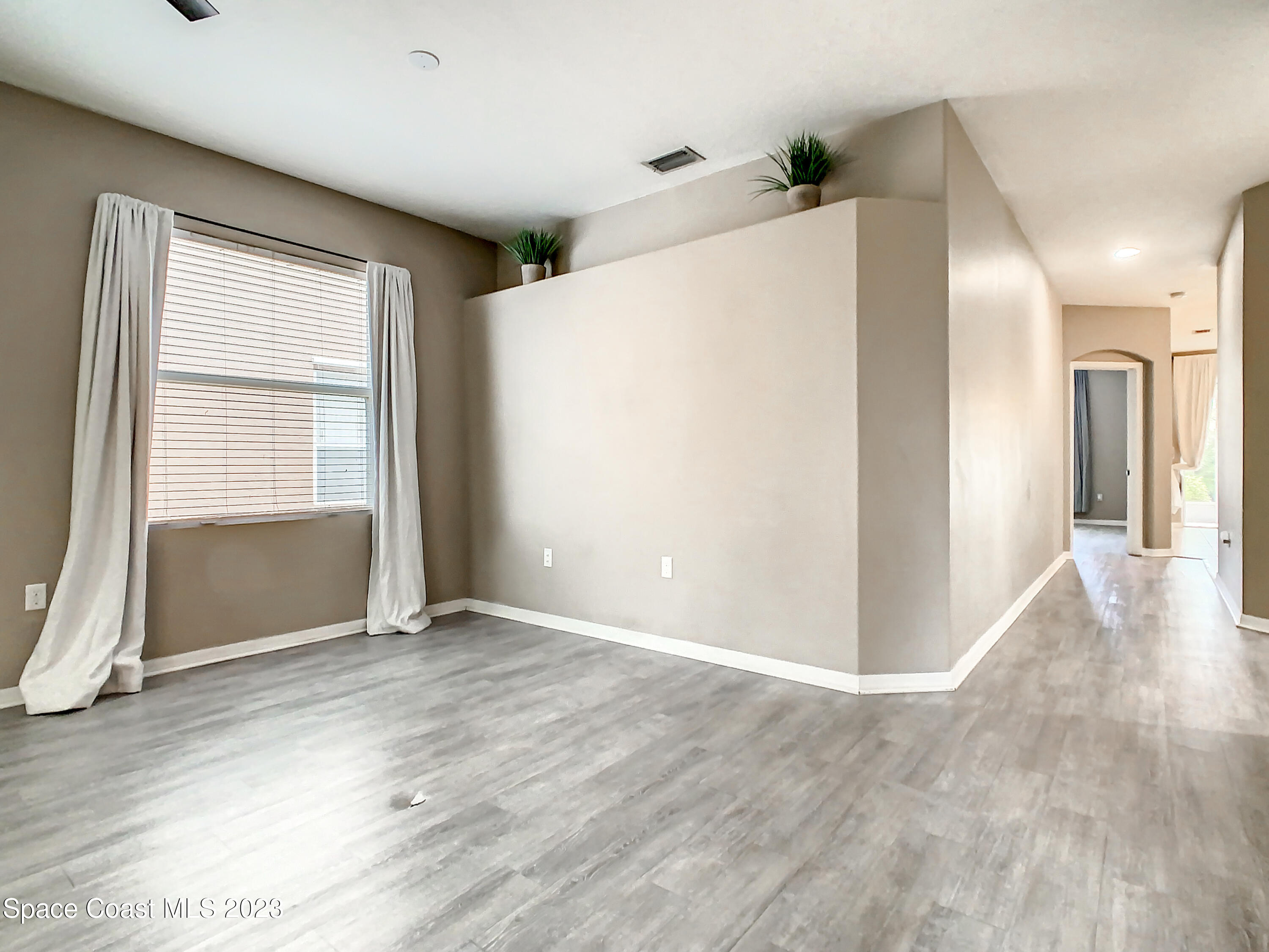 324 Sedgewood Circle