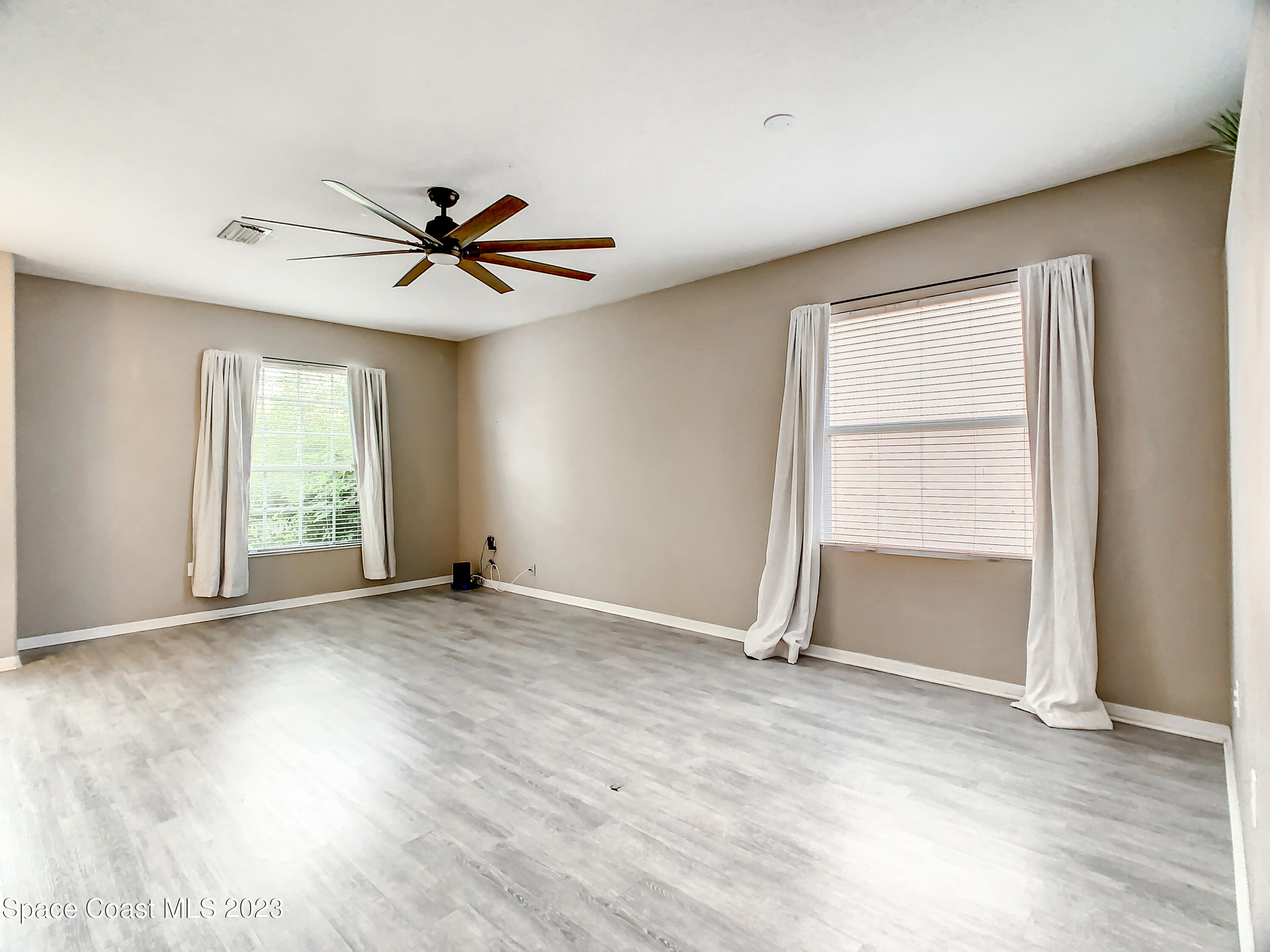 324 Sedgewood Circle