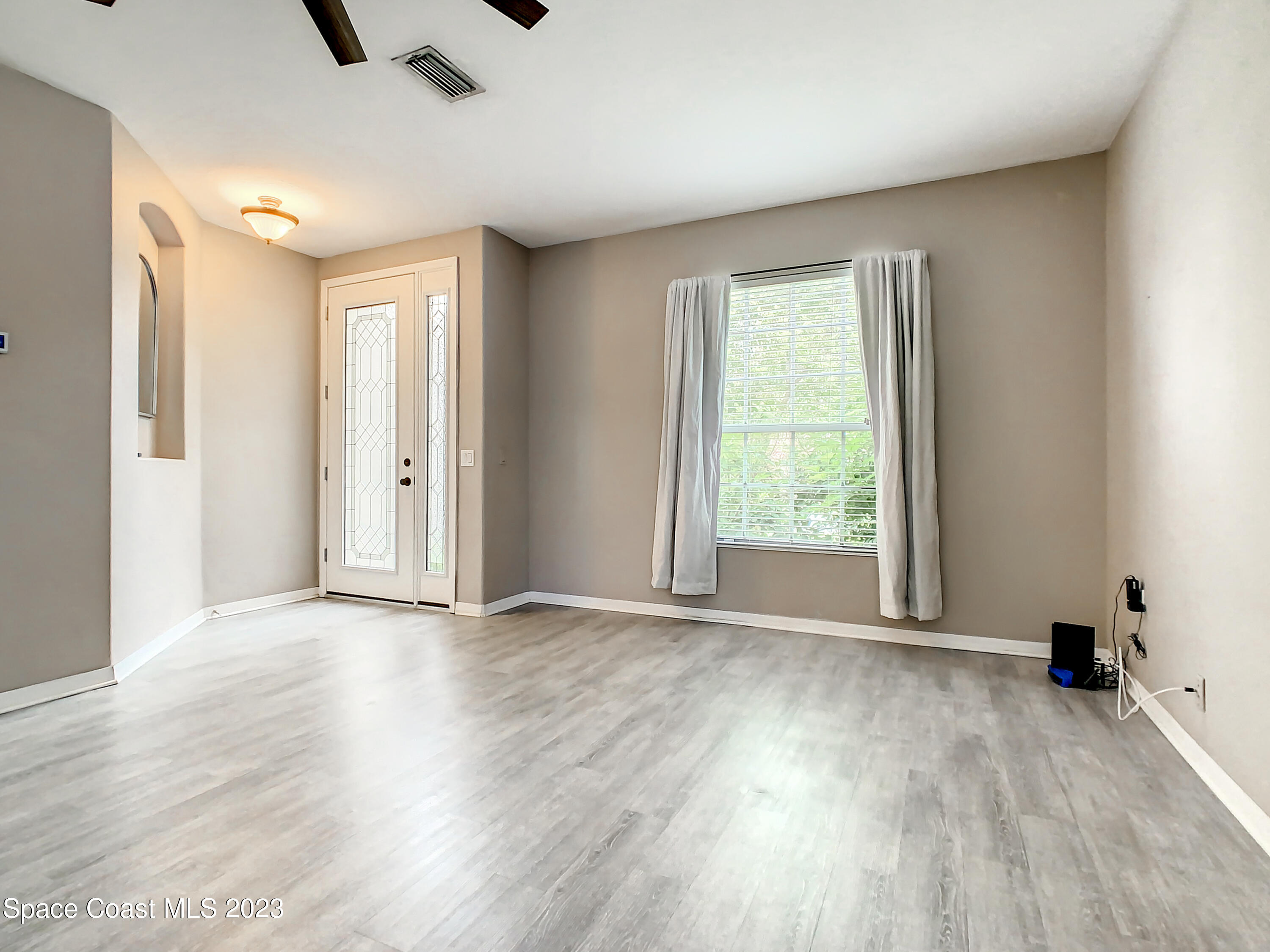 324 Sedgewood Circle
