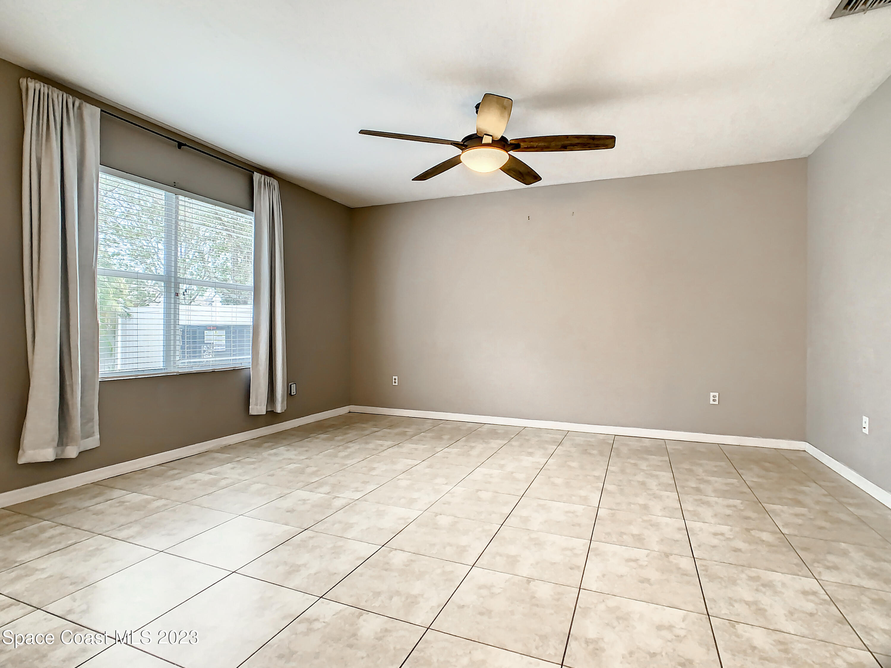324 Sedgewood Circle