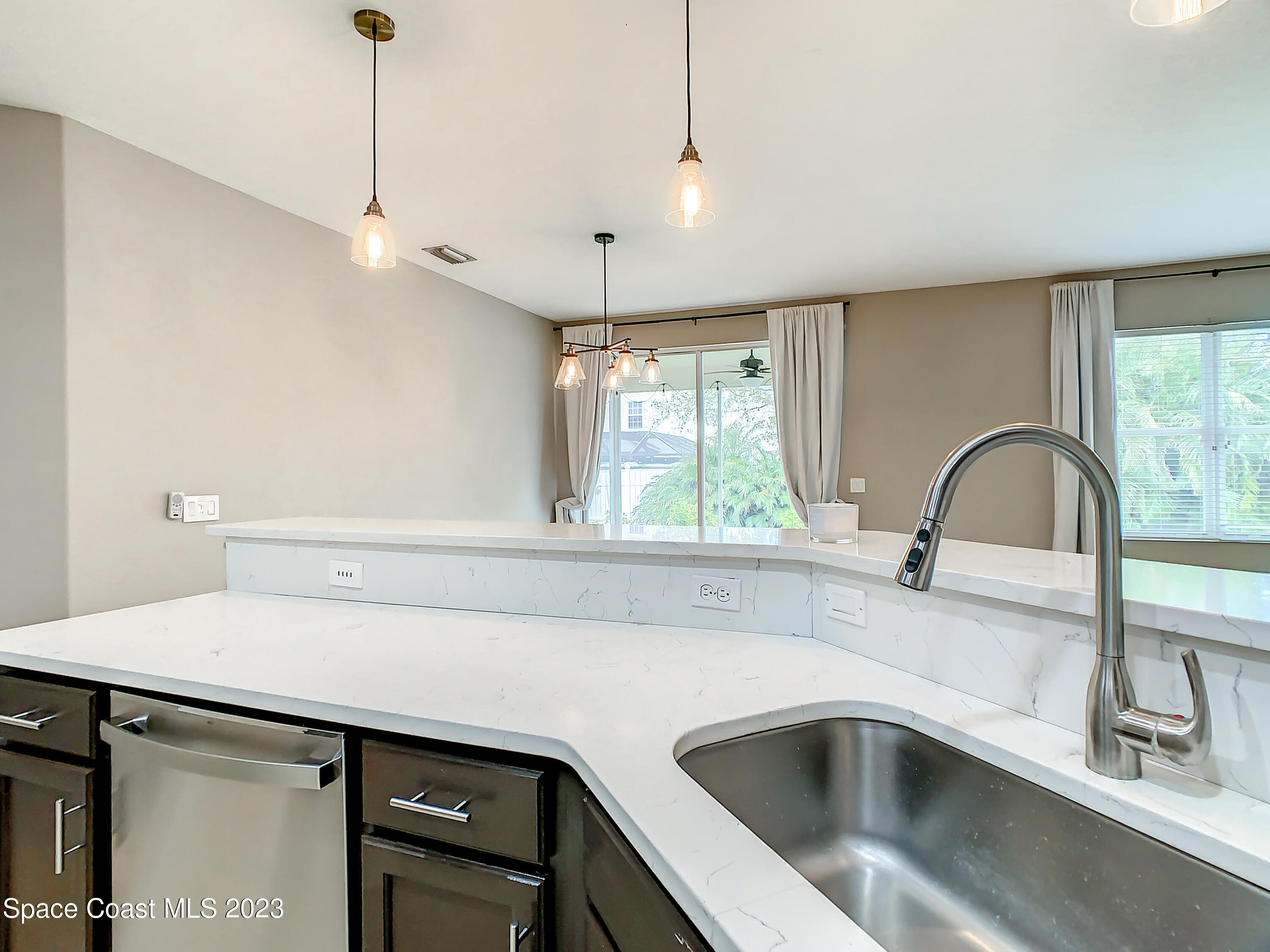 324 Sedgewood Circle
