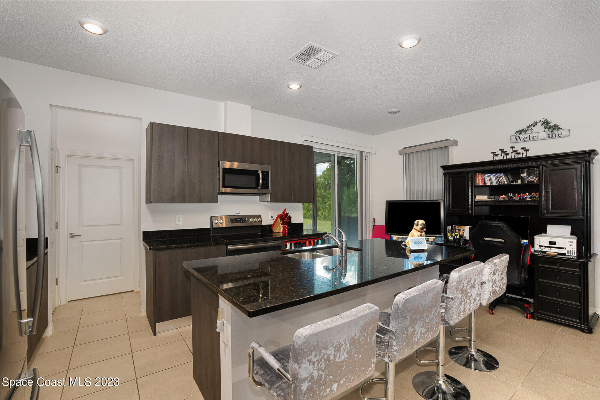 870 Altura Avenue SE