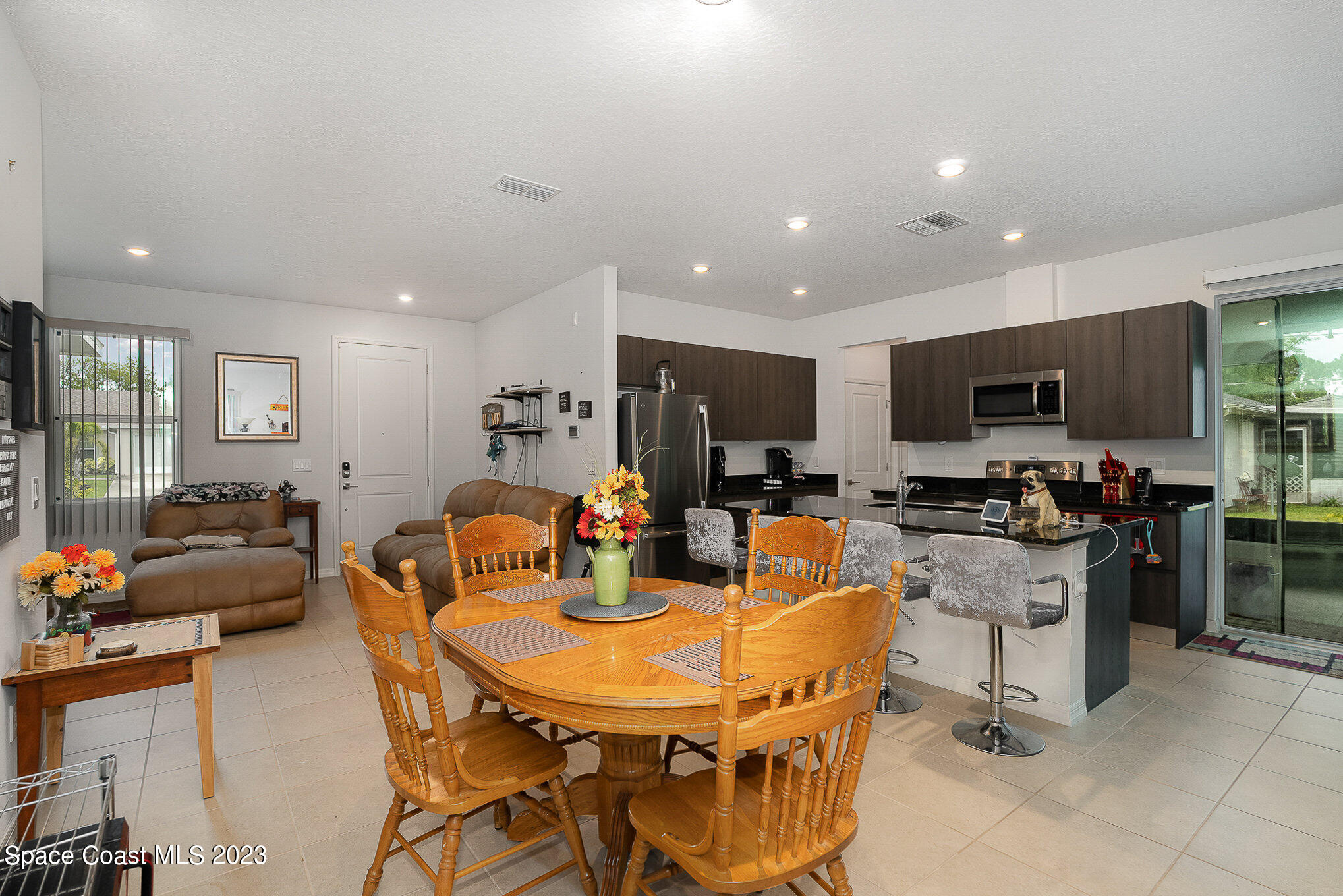 870 Altura Avenue SE