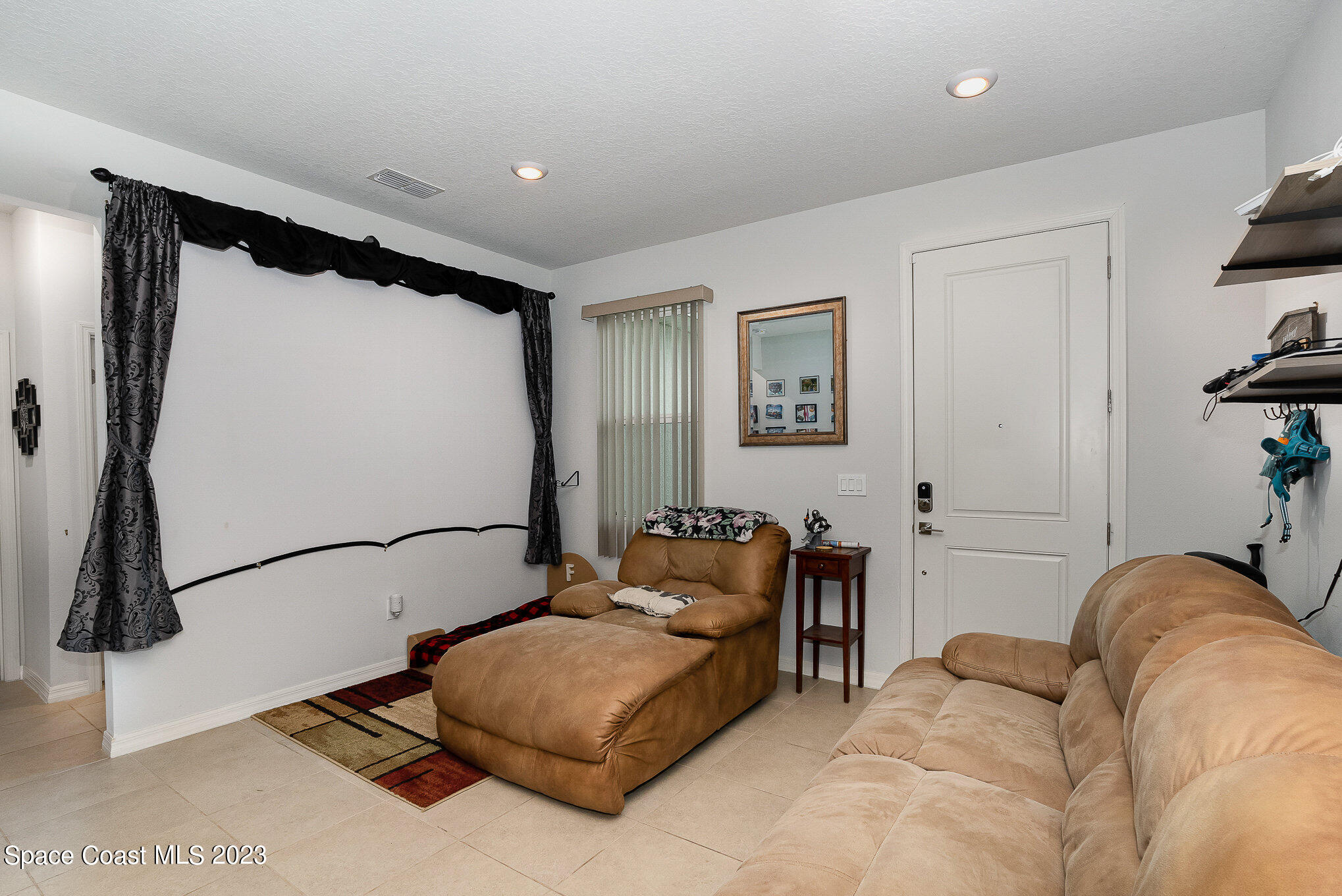 870 Altura Avenue SE
