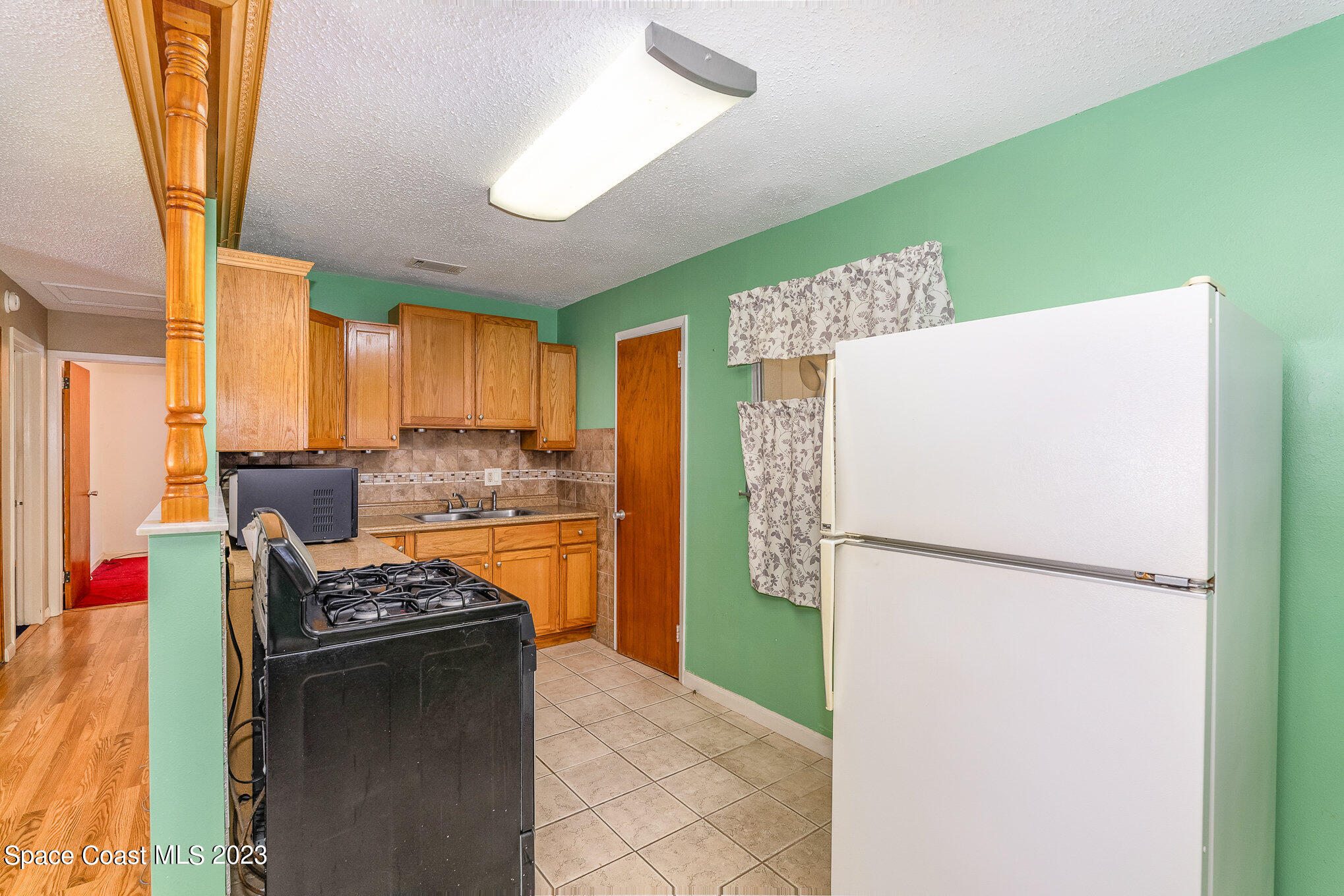 2790 Zephyr Lane