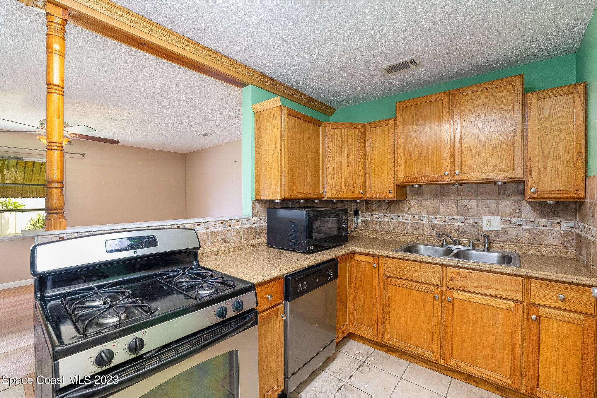 2790 Zephyr Lane