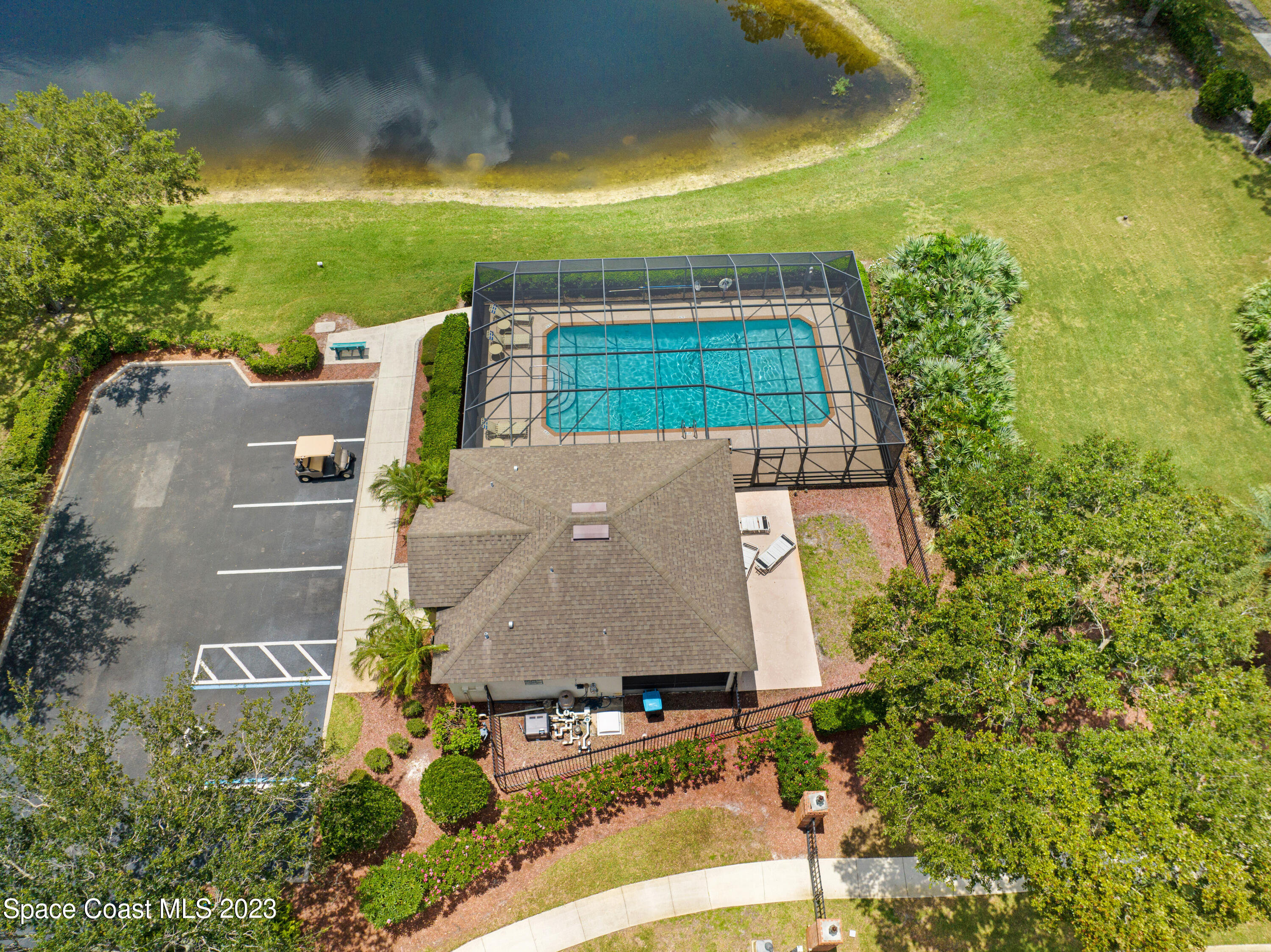 2160 Chinaberry Circle SE
