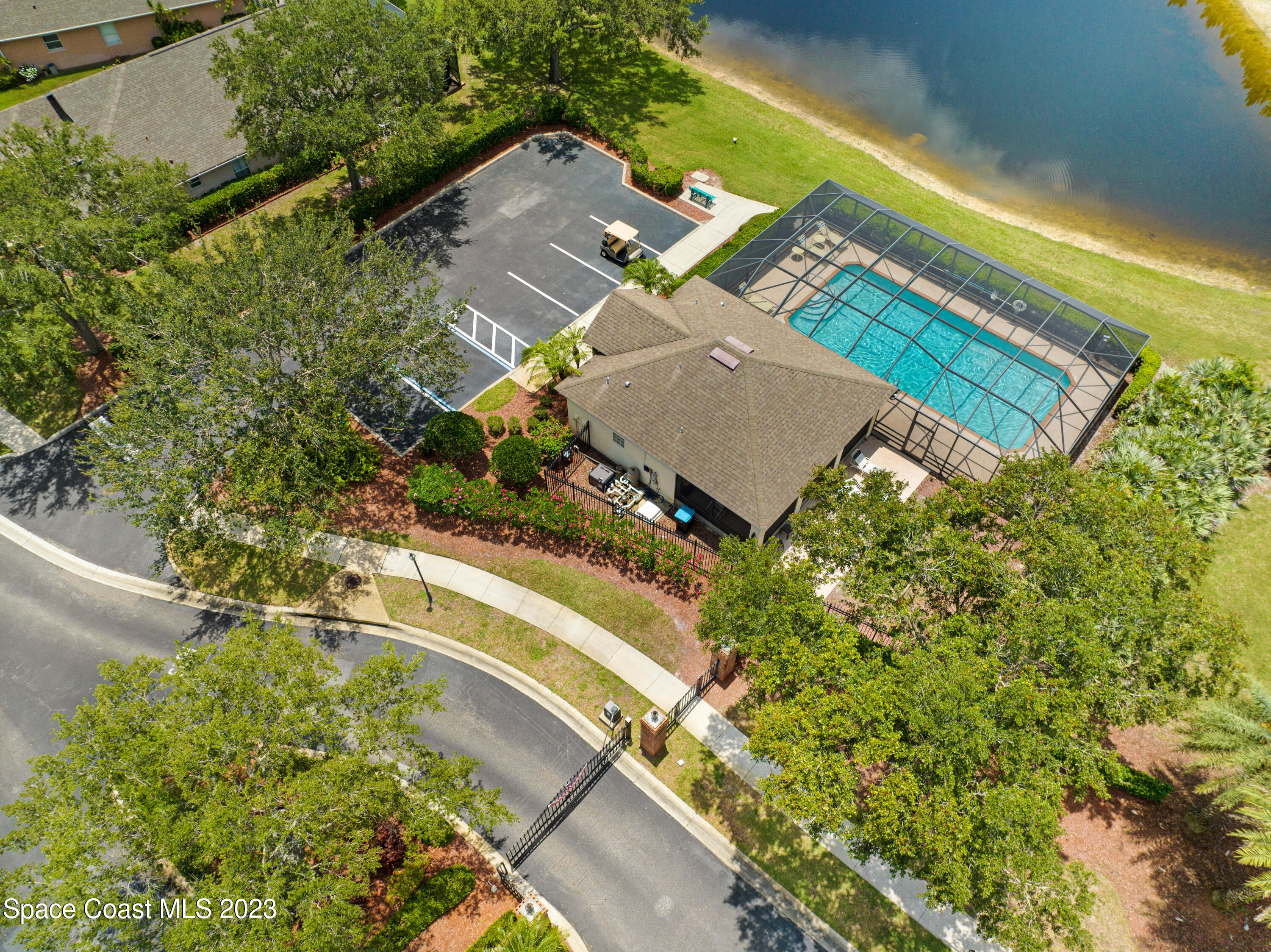 2160 Chinaberry Circle SE