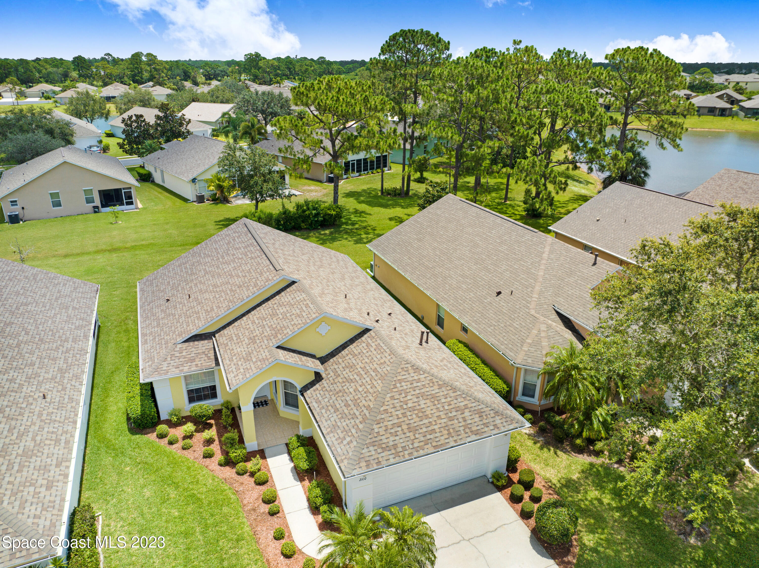 2160 Chinaberry Circle SE