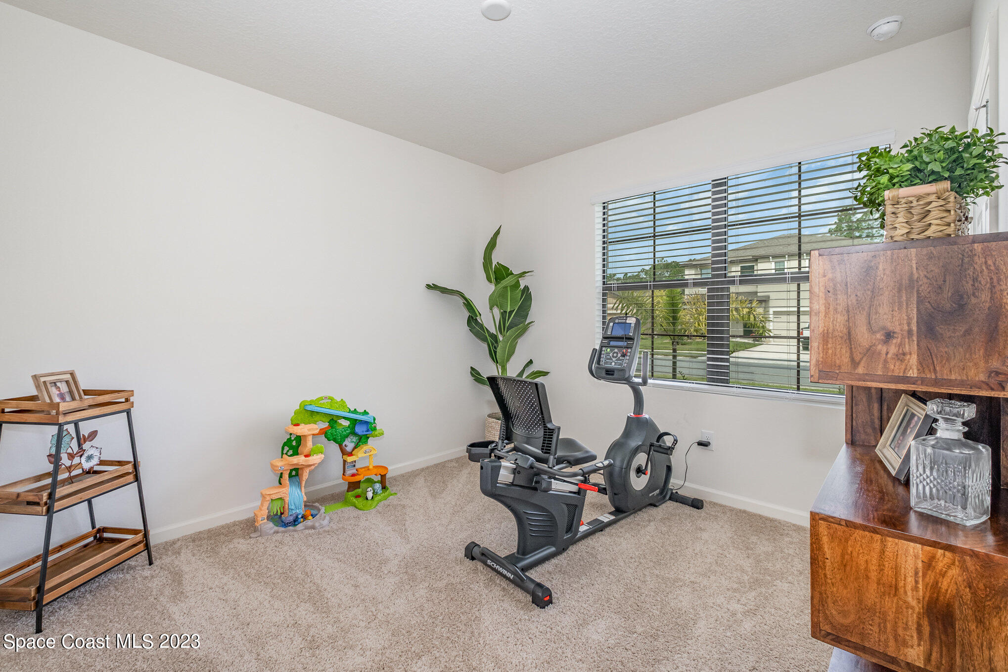 1373 Mineral Loop Drive NW