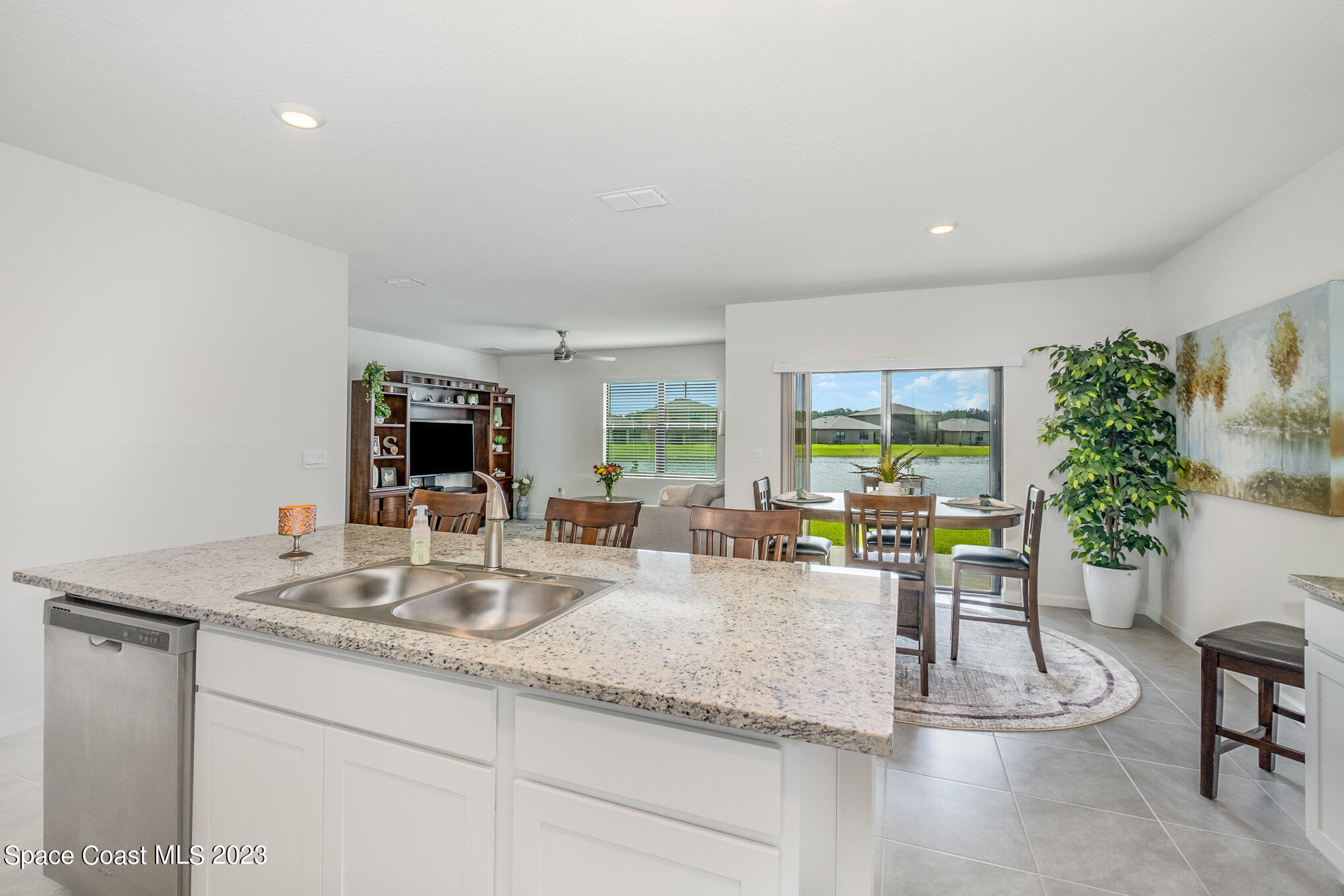 1373 Mineral Loop Drive NW