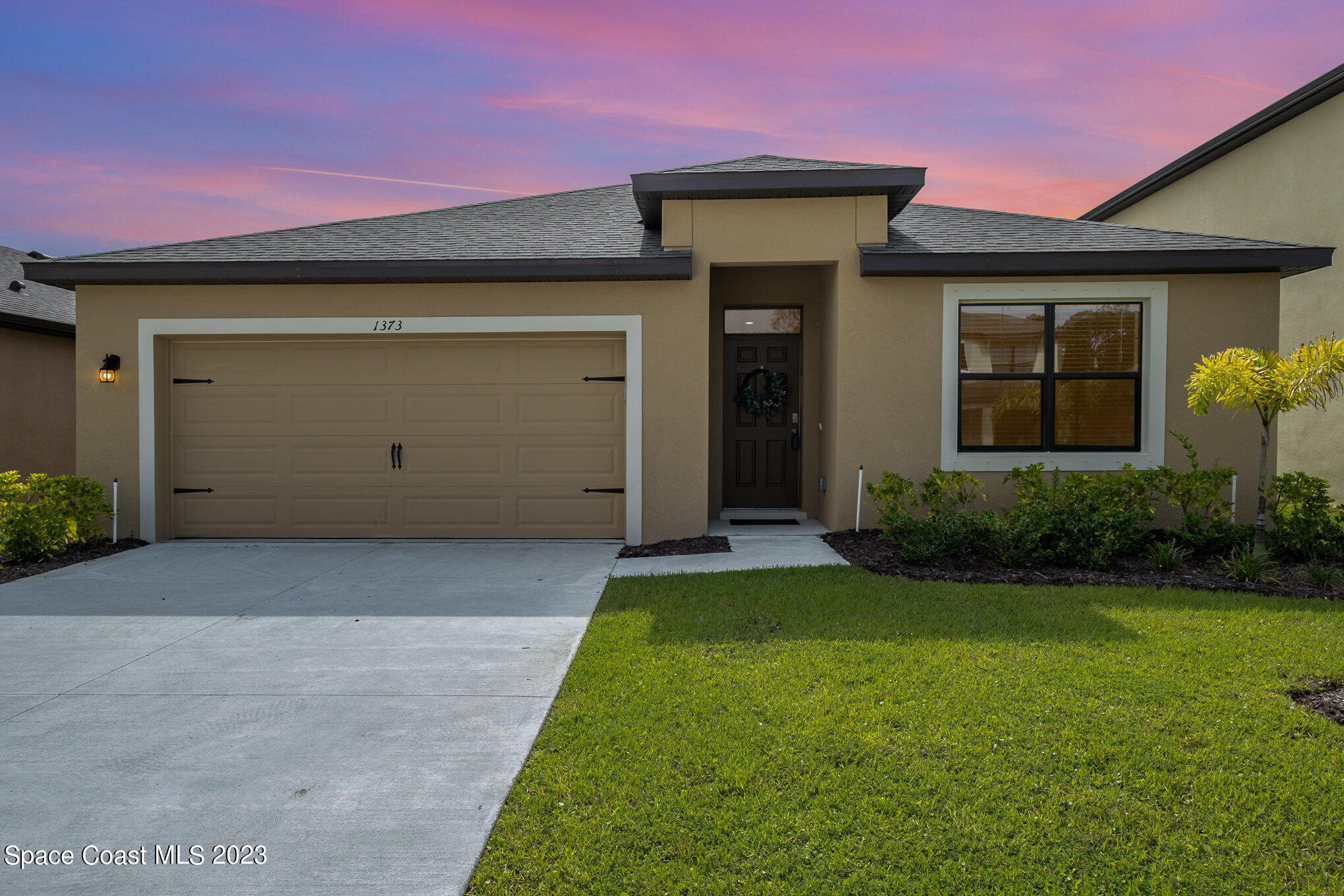 1373 Mineral Loop Drive NW