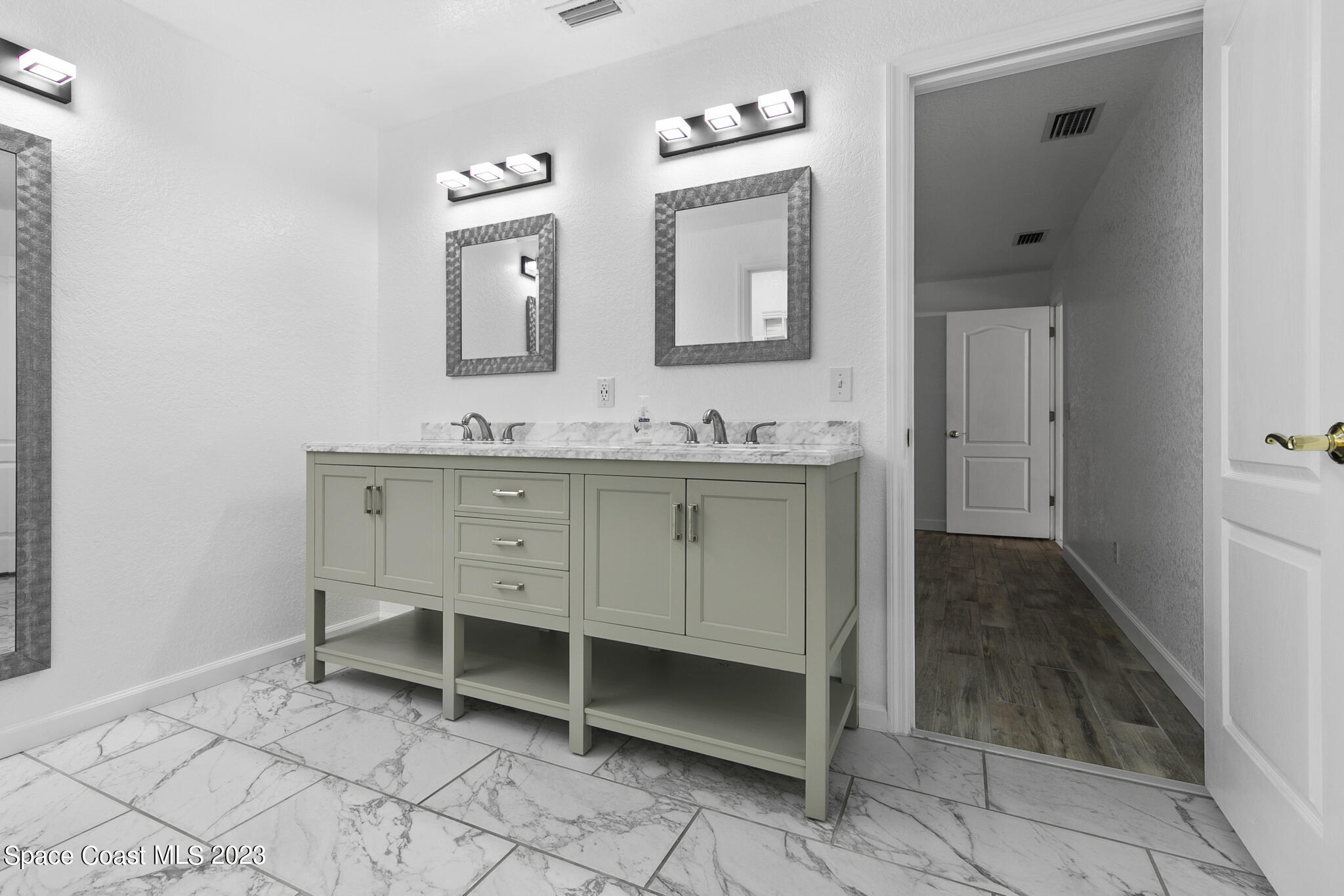 1251 Vandalia Avenue SE