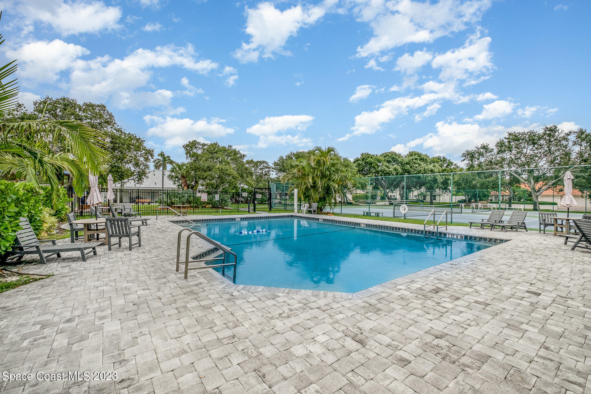 544 Hummingbird Drive