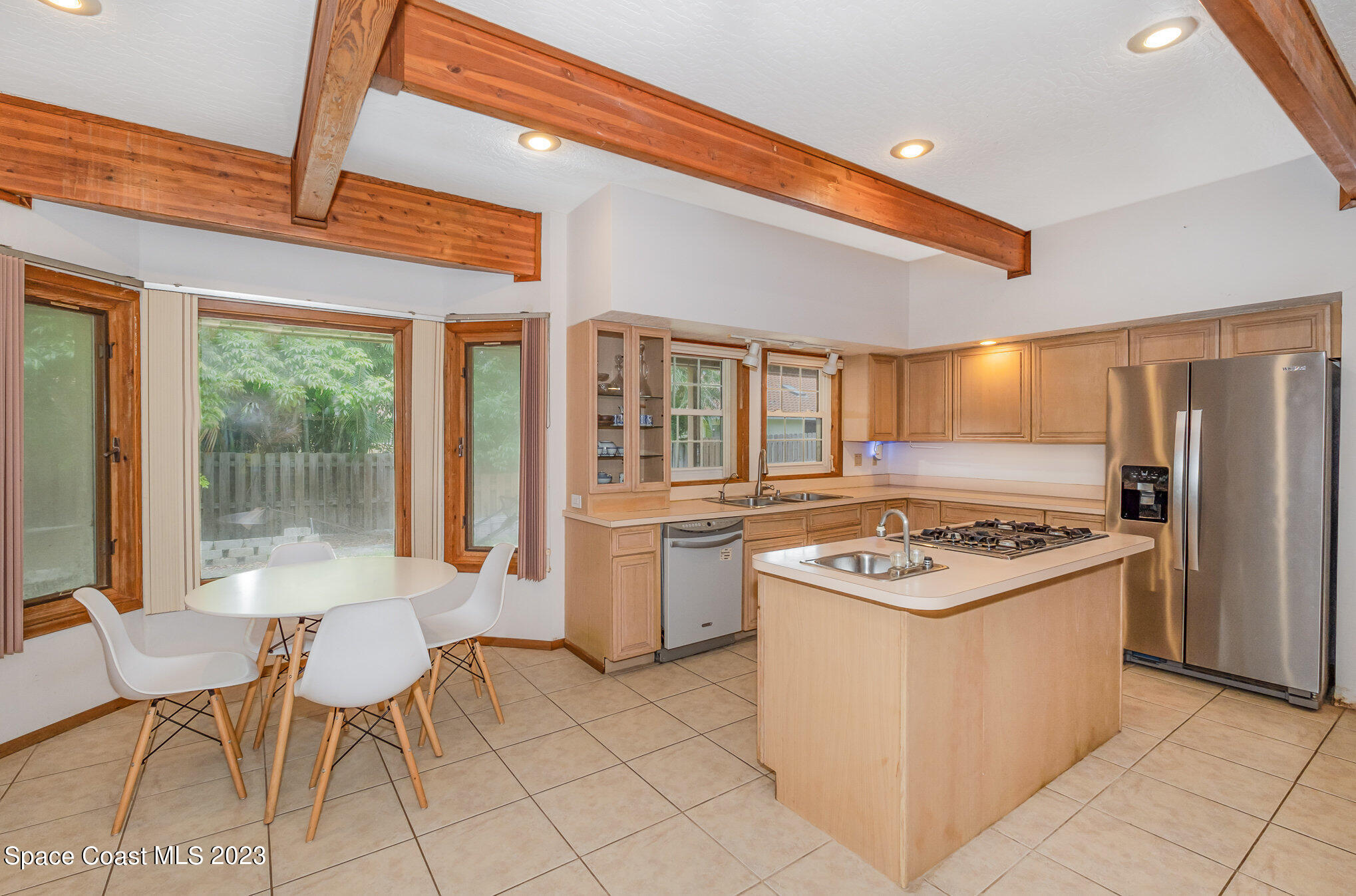 544 Hummingbird Drive