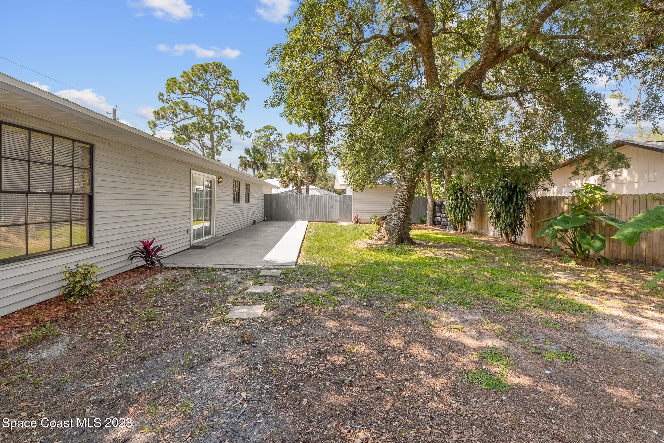 7025 Grissom Parkway