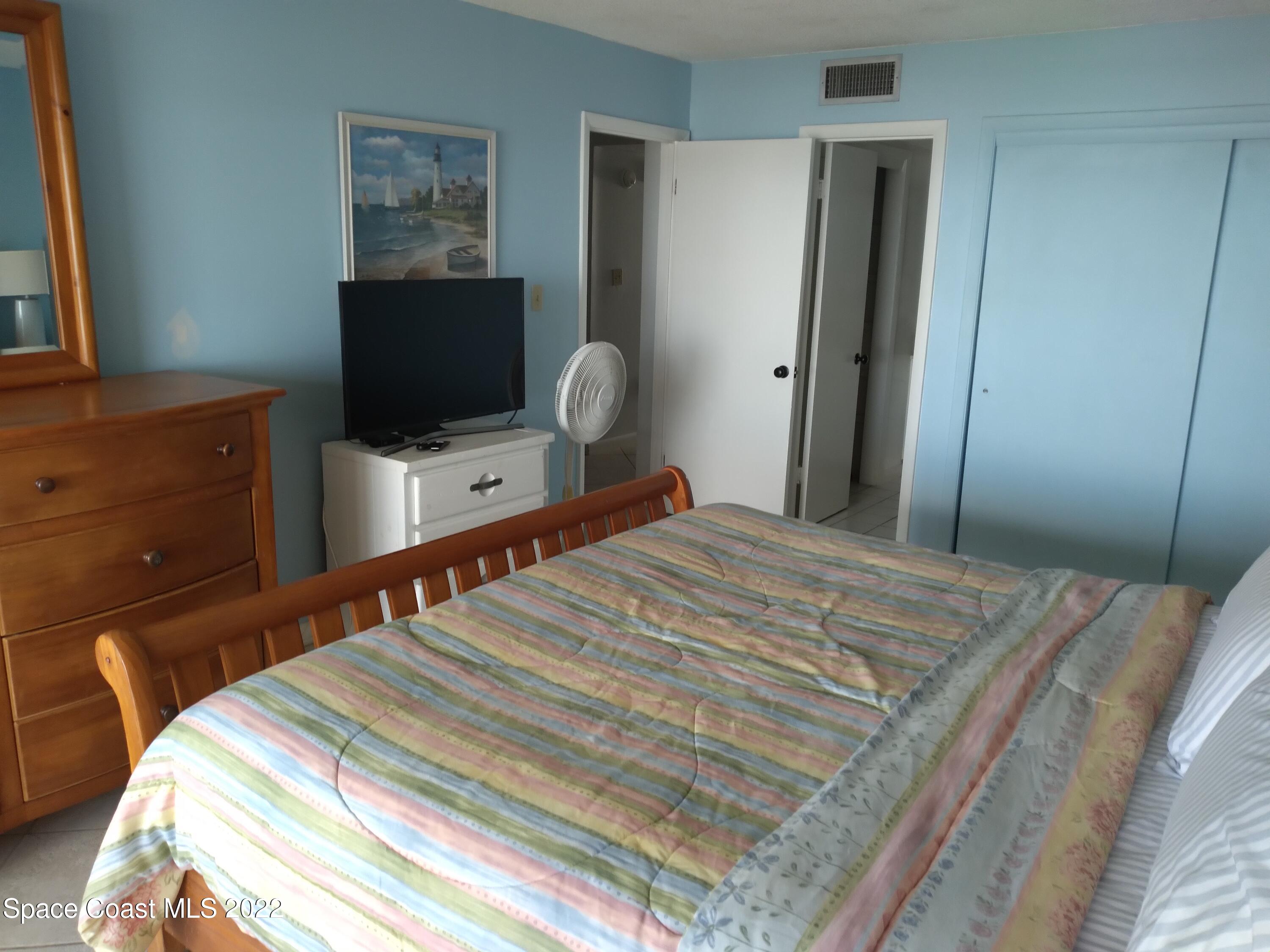 555 Fillmore Avenue, 304