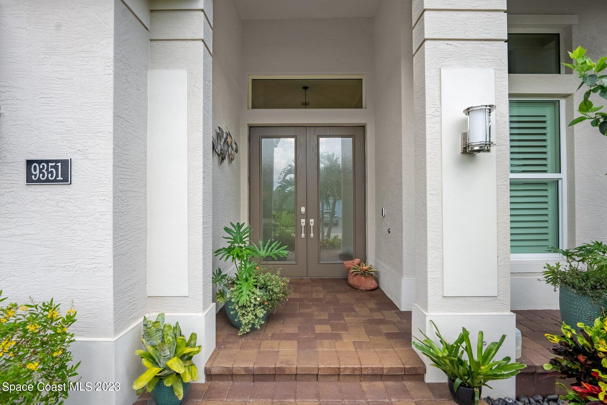 9351 Orchid Cove Circle