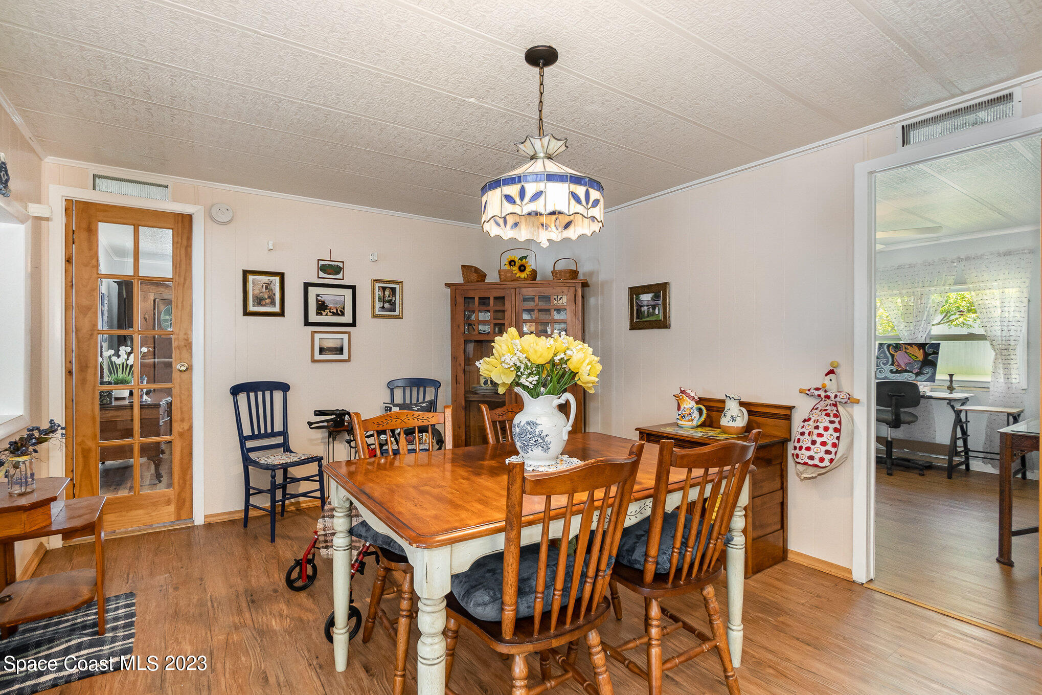 909 Oriole Circle