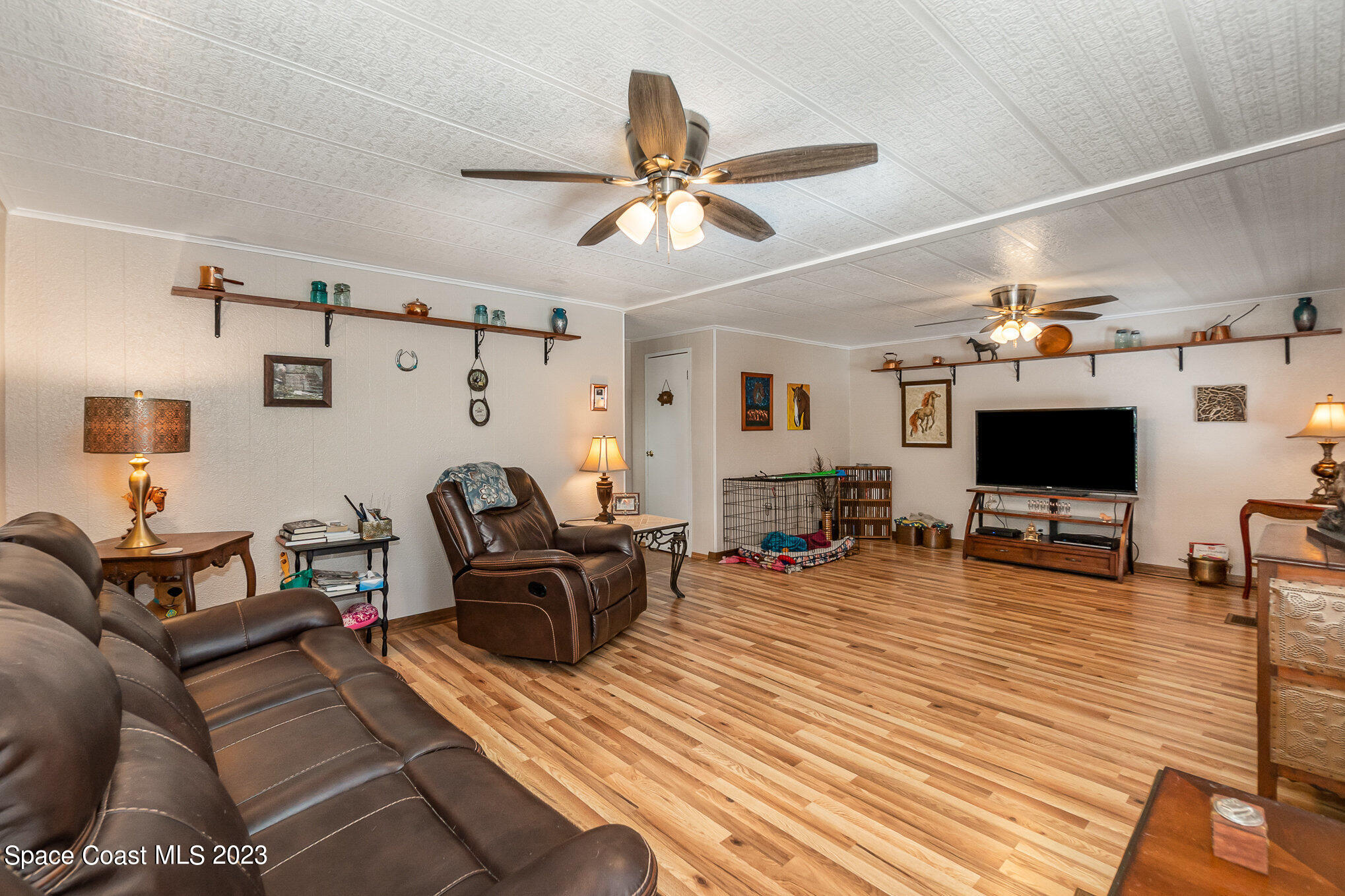 909 Oriole Circle