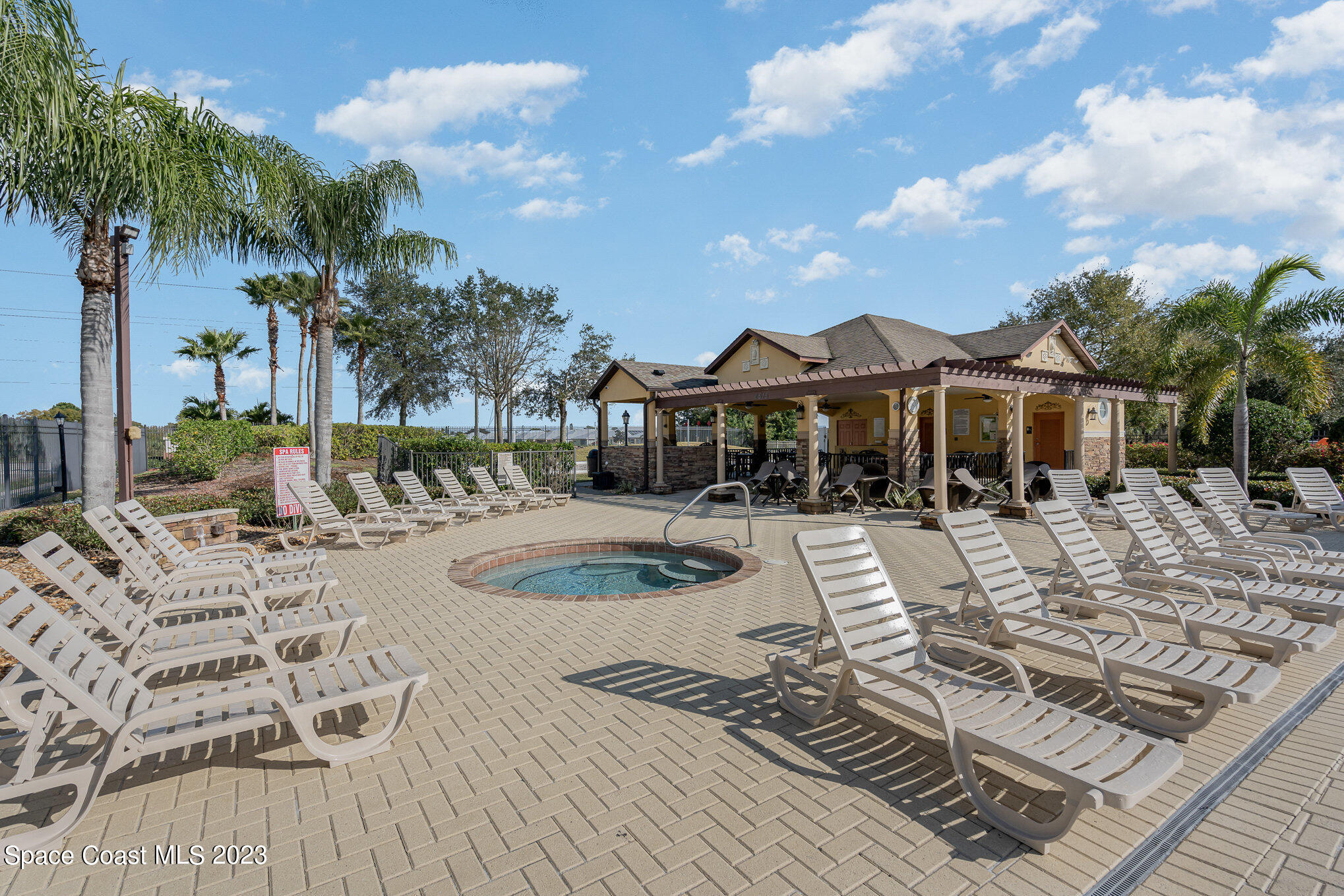 950 Luminary Circle, 103