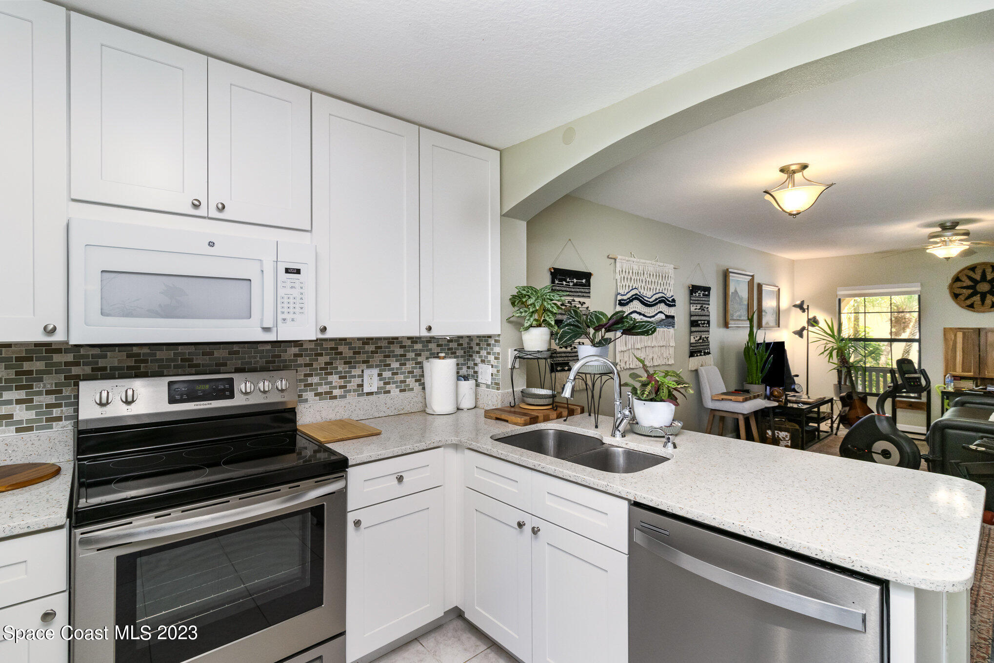 950 Luminary Circle, 103