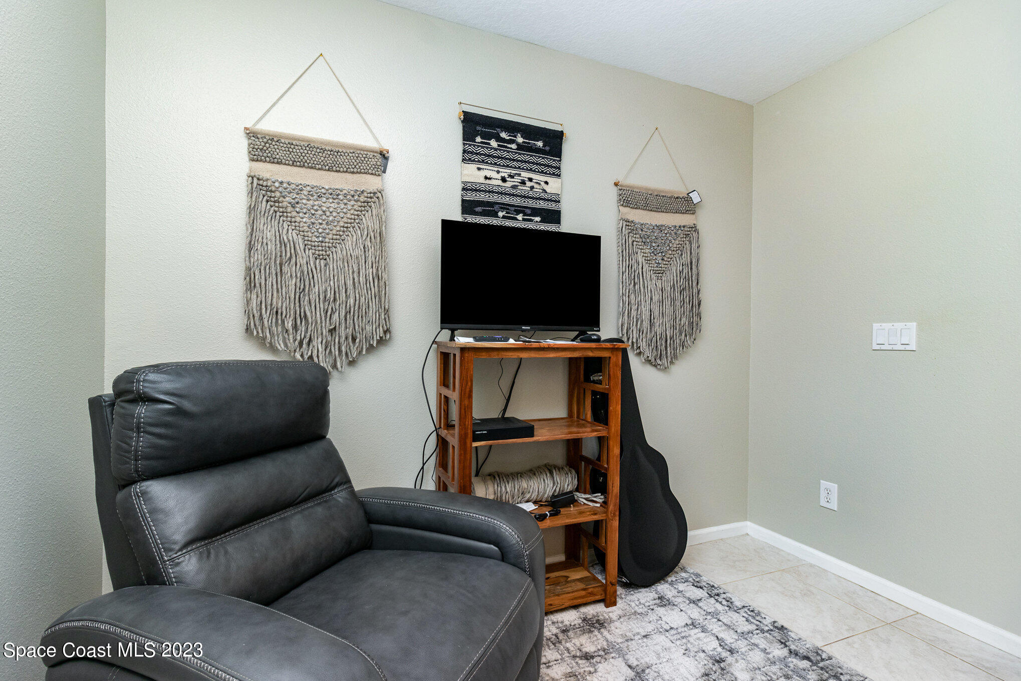 950 Luminary Circle, 103