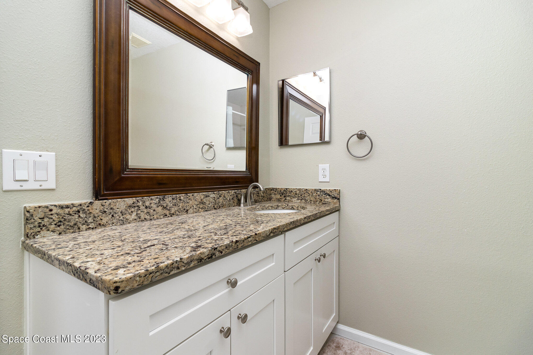 950 Luminary Circle, 103