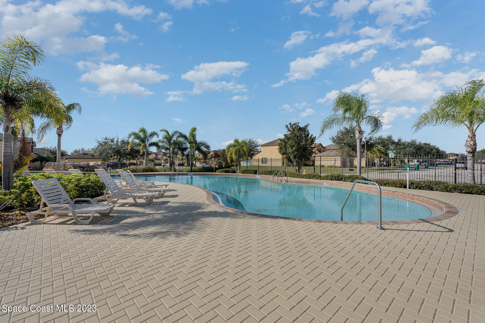 950 Luminary Circle, 103