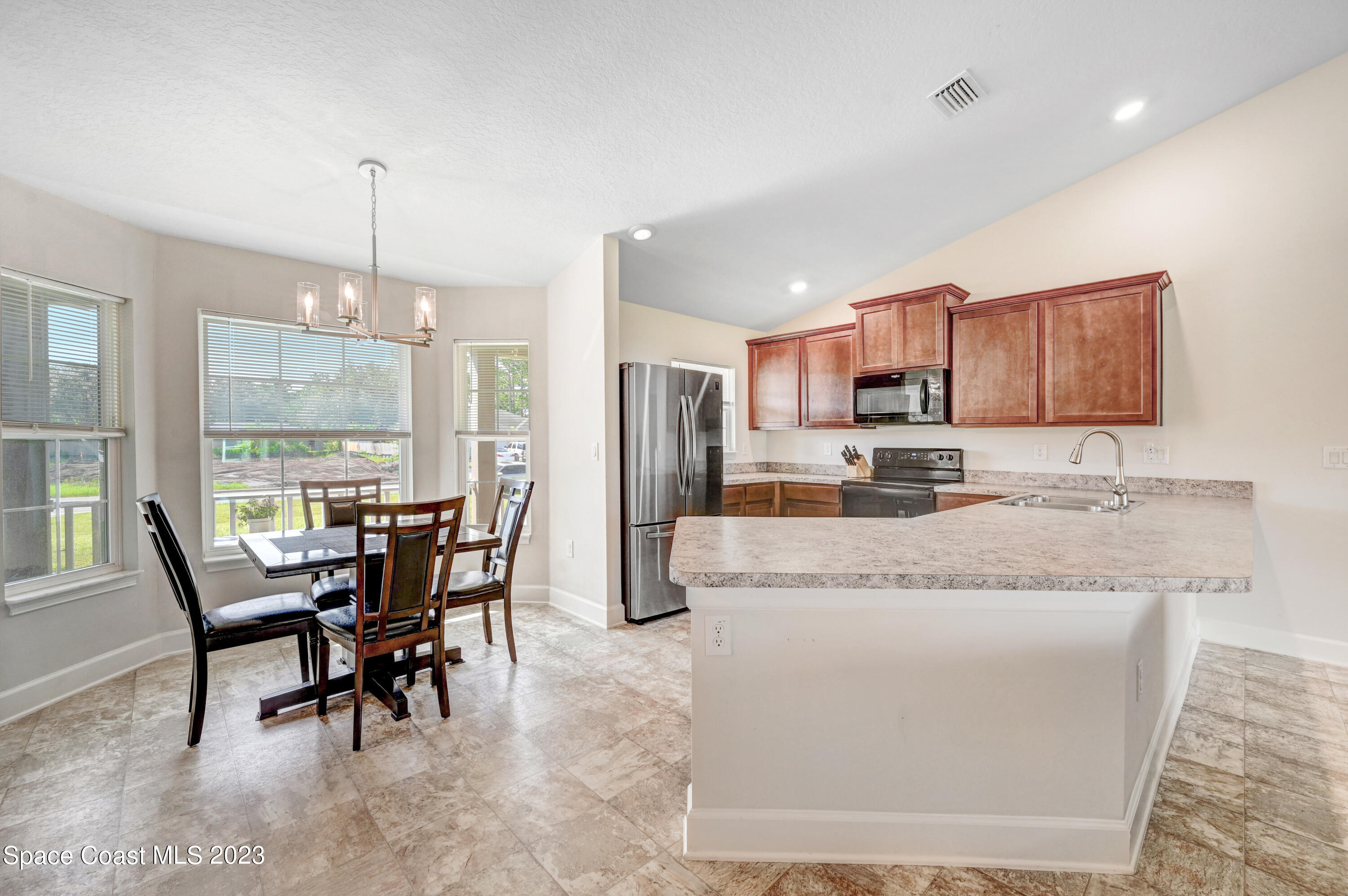 2122 San Filippo Drive SE
