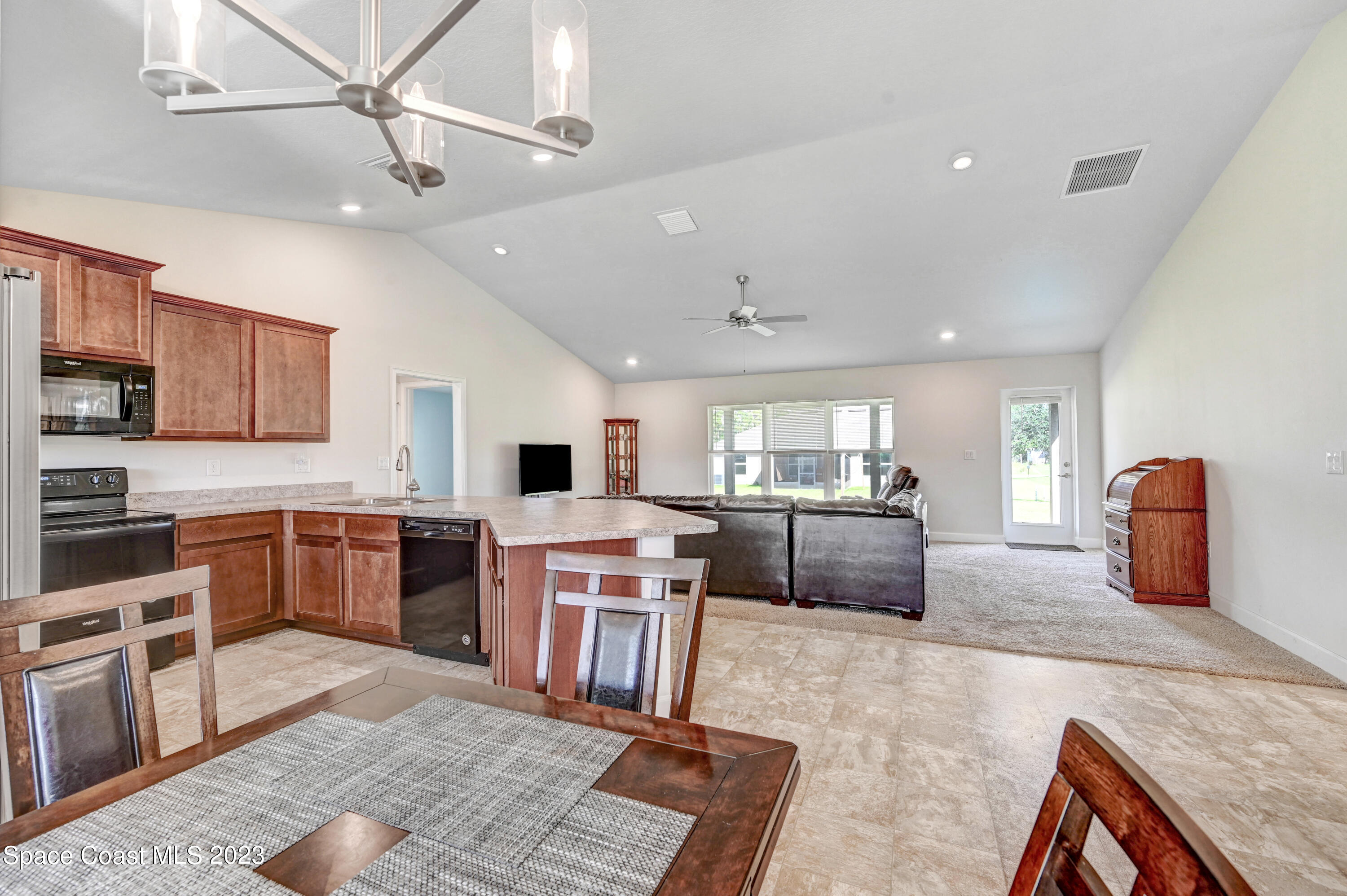 2122 San Filippo Drive SE