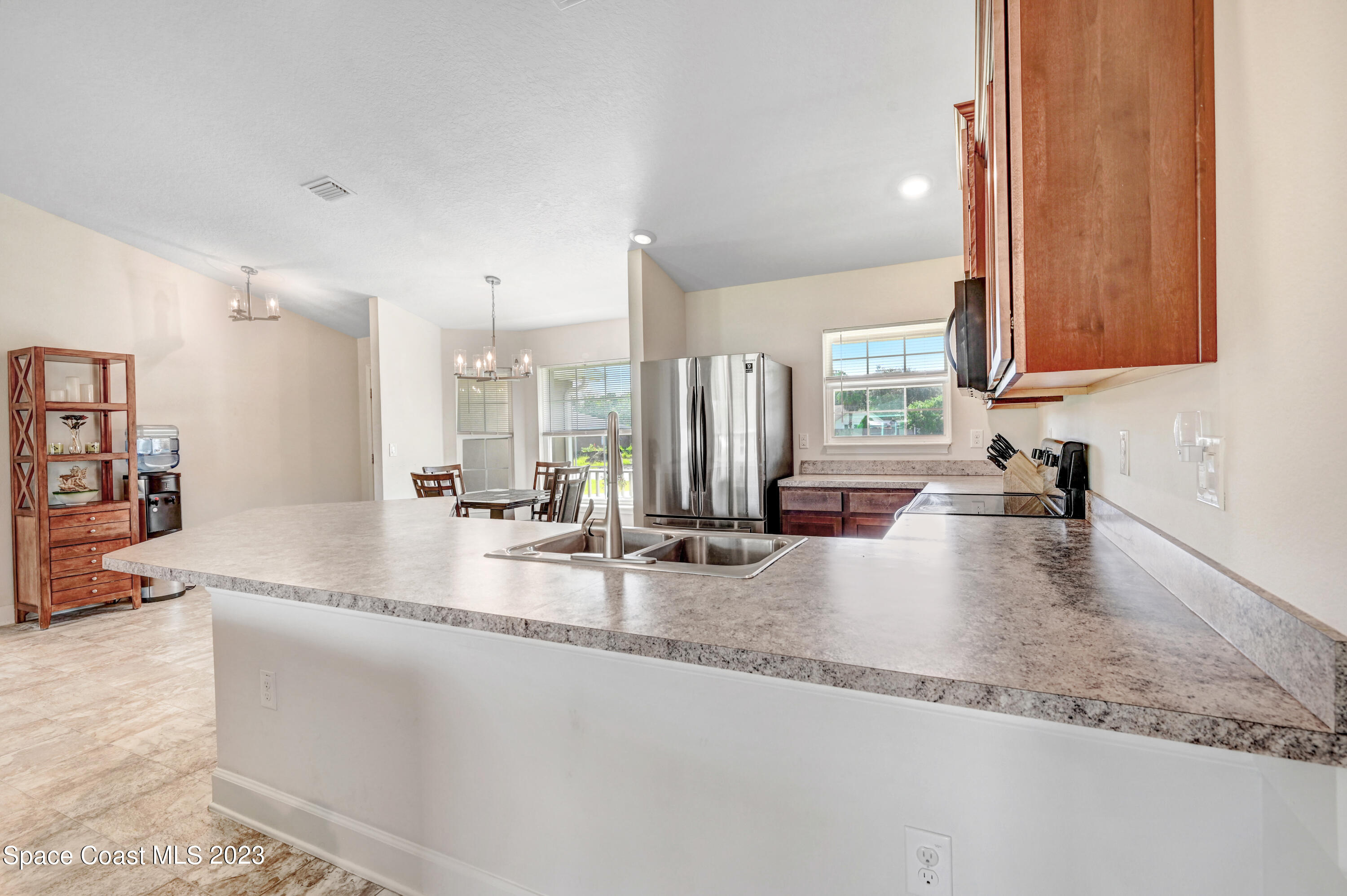 2122 San Filippo Drive SE