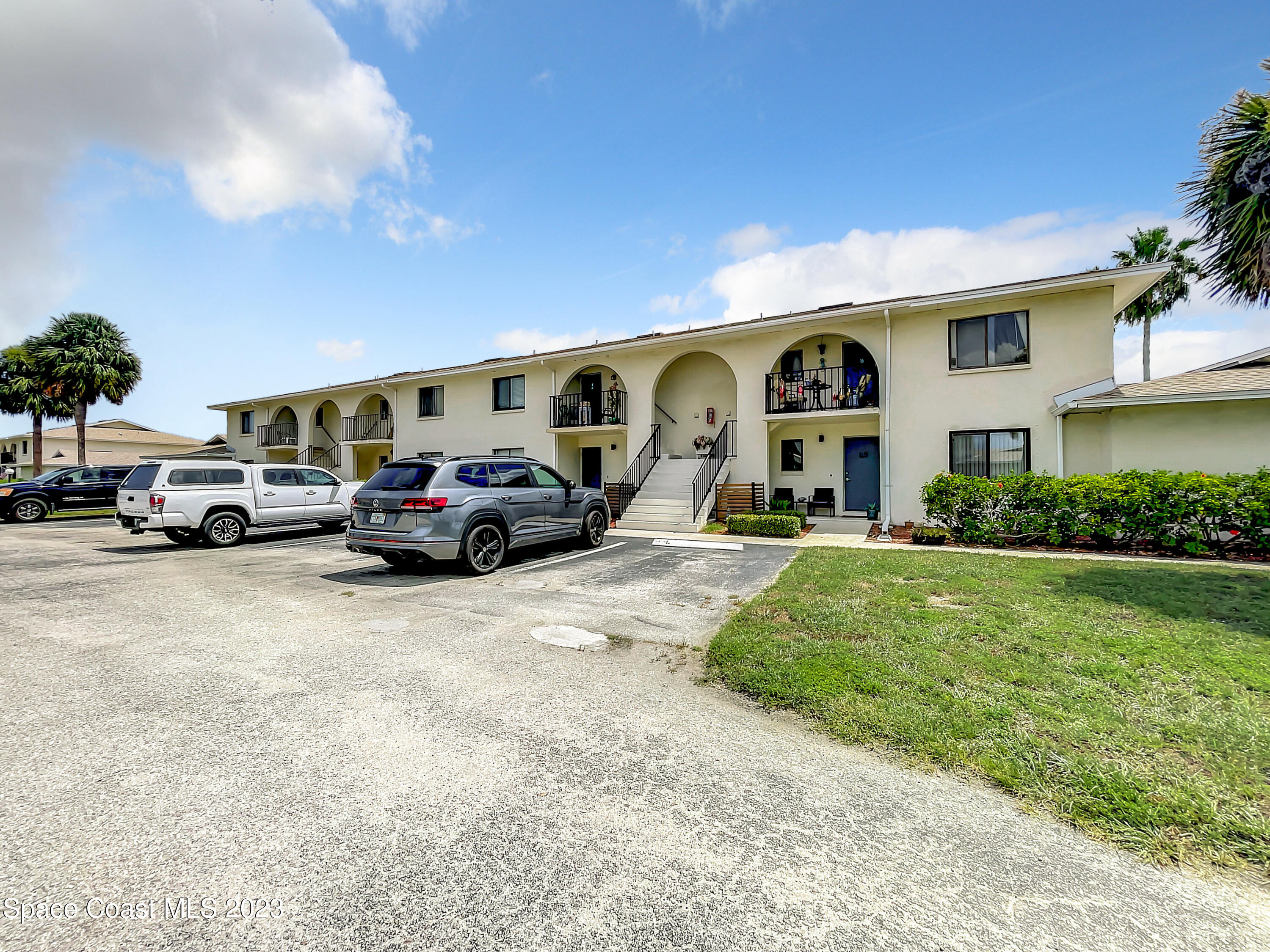 333 S Patrick Drive, 14