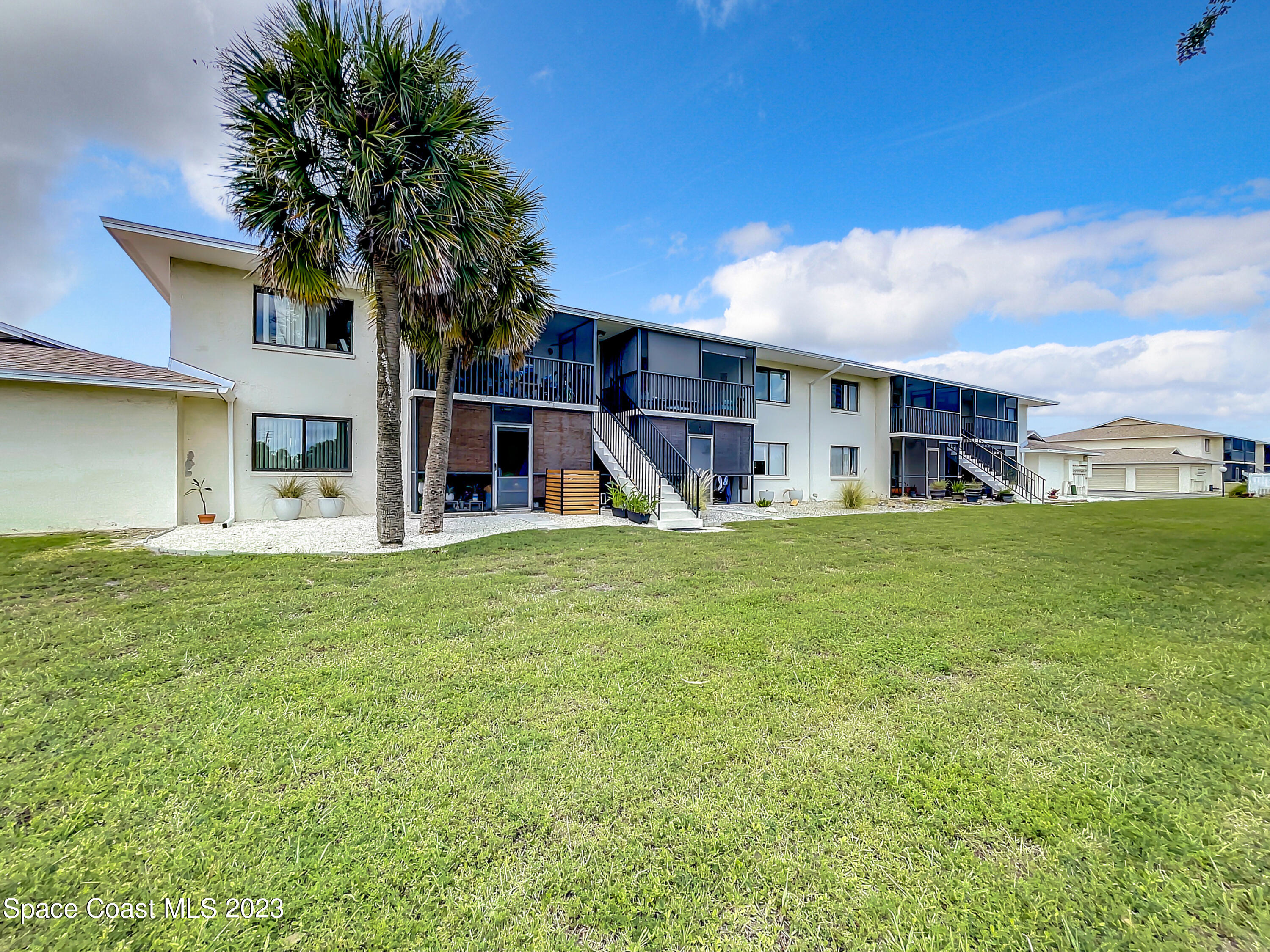333 S Patrick Drive, 14