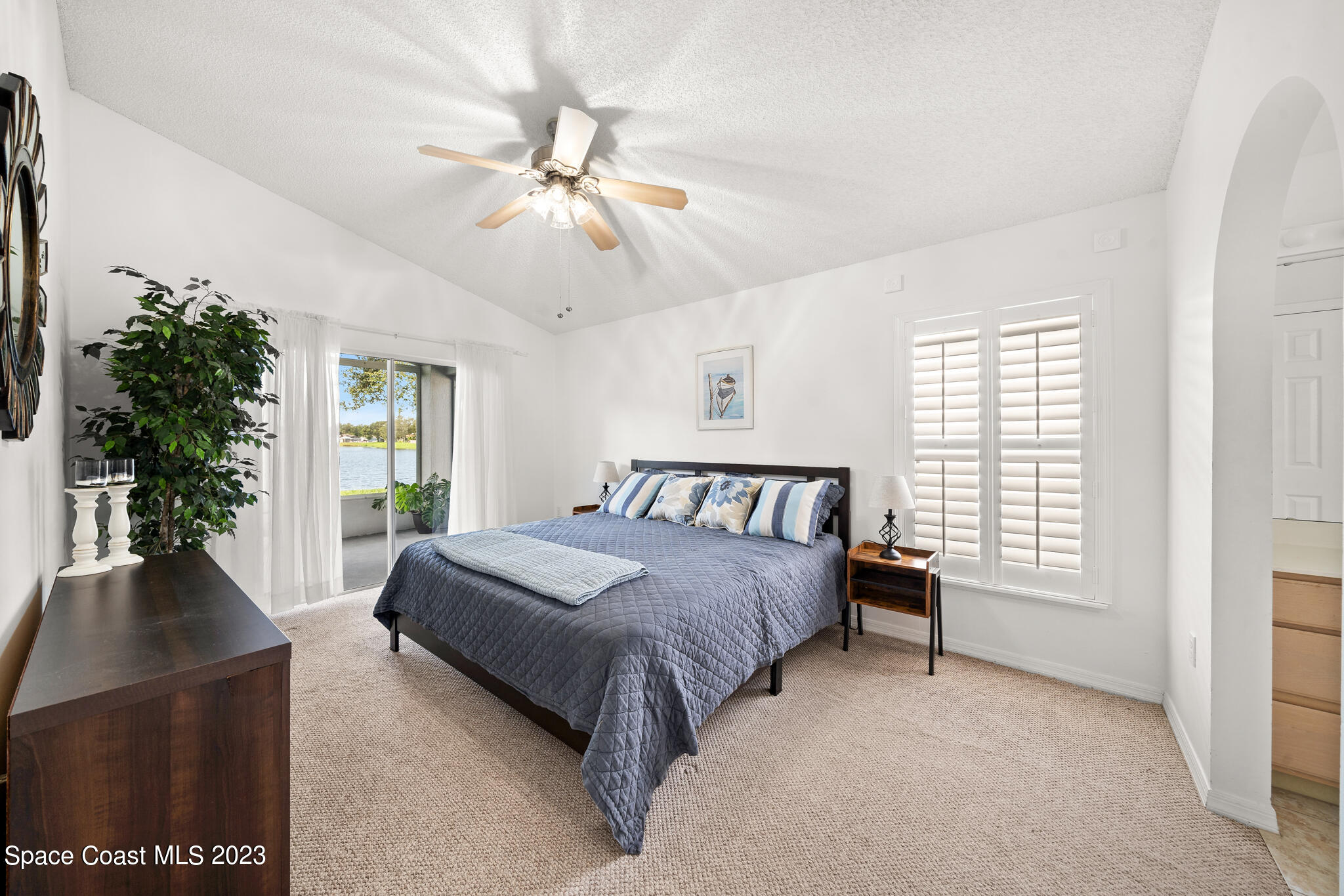 1623 Vista Lake Circle