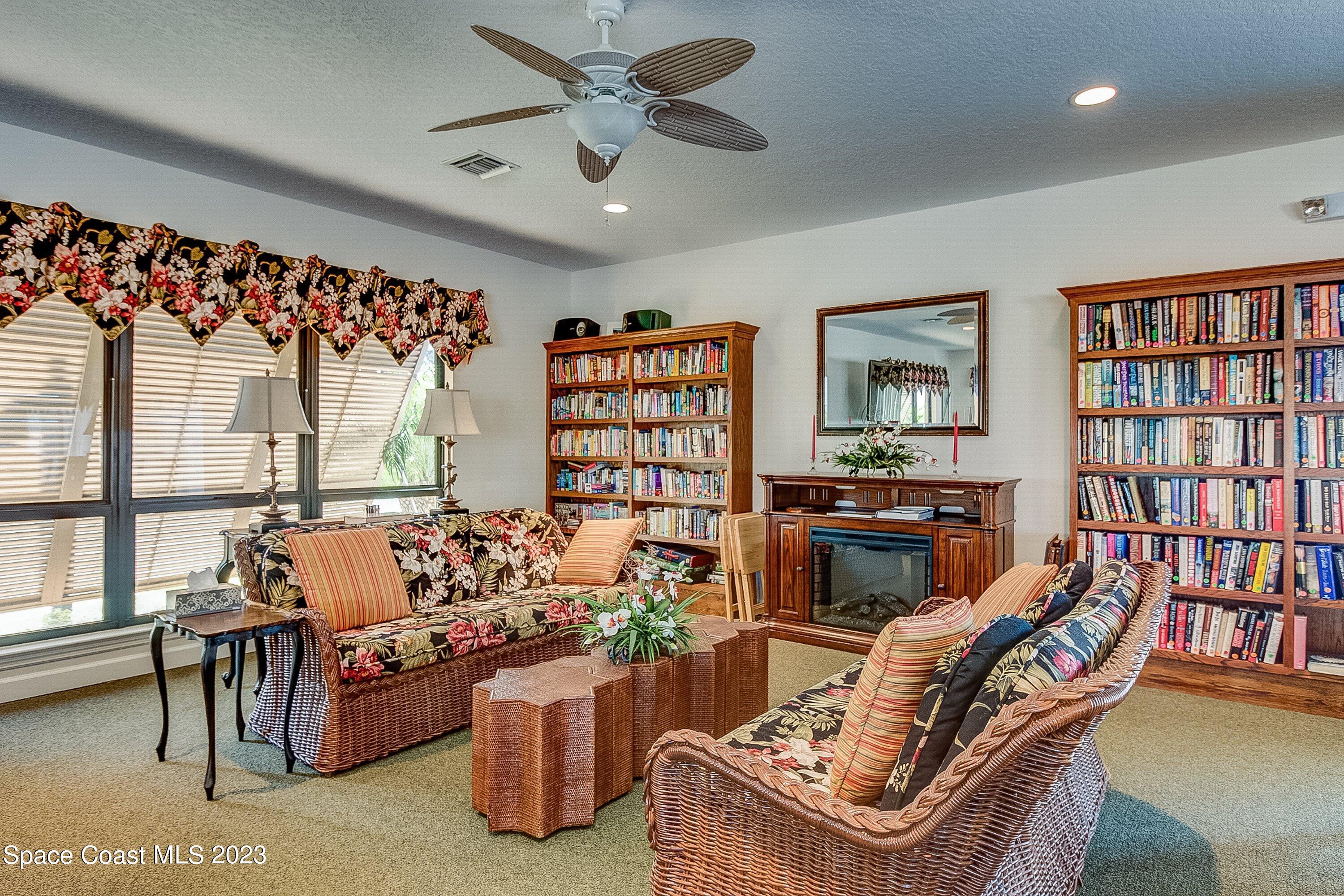 6235 Mirror Lake Manor