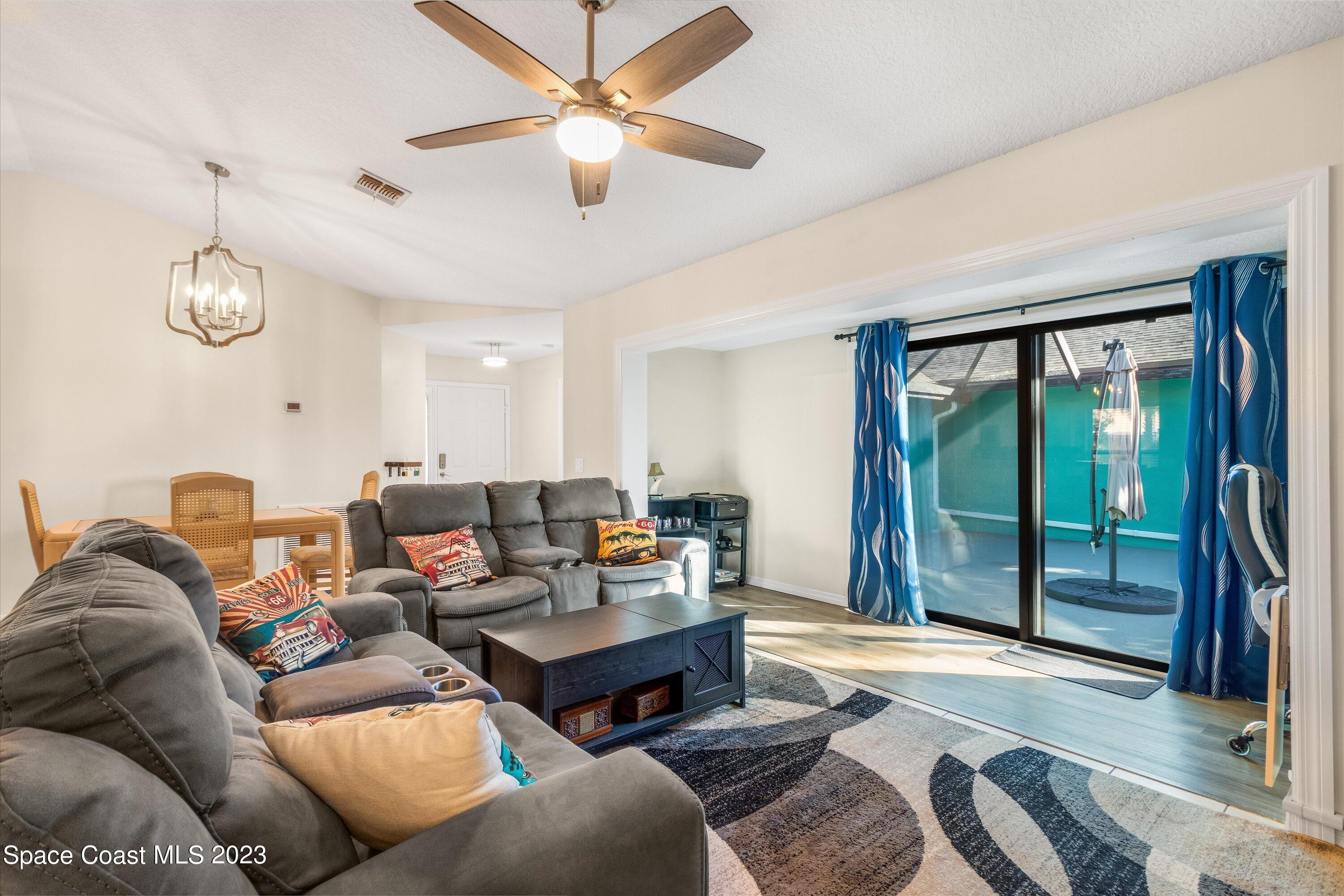 6235 Mirror Lake Manor