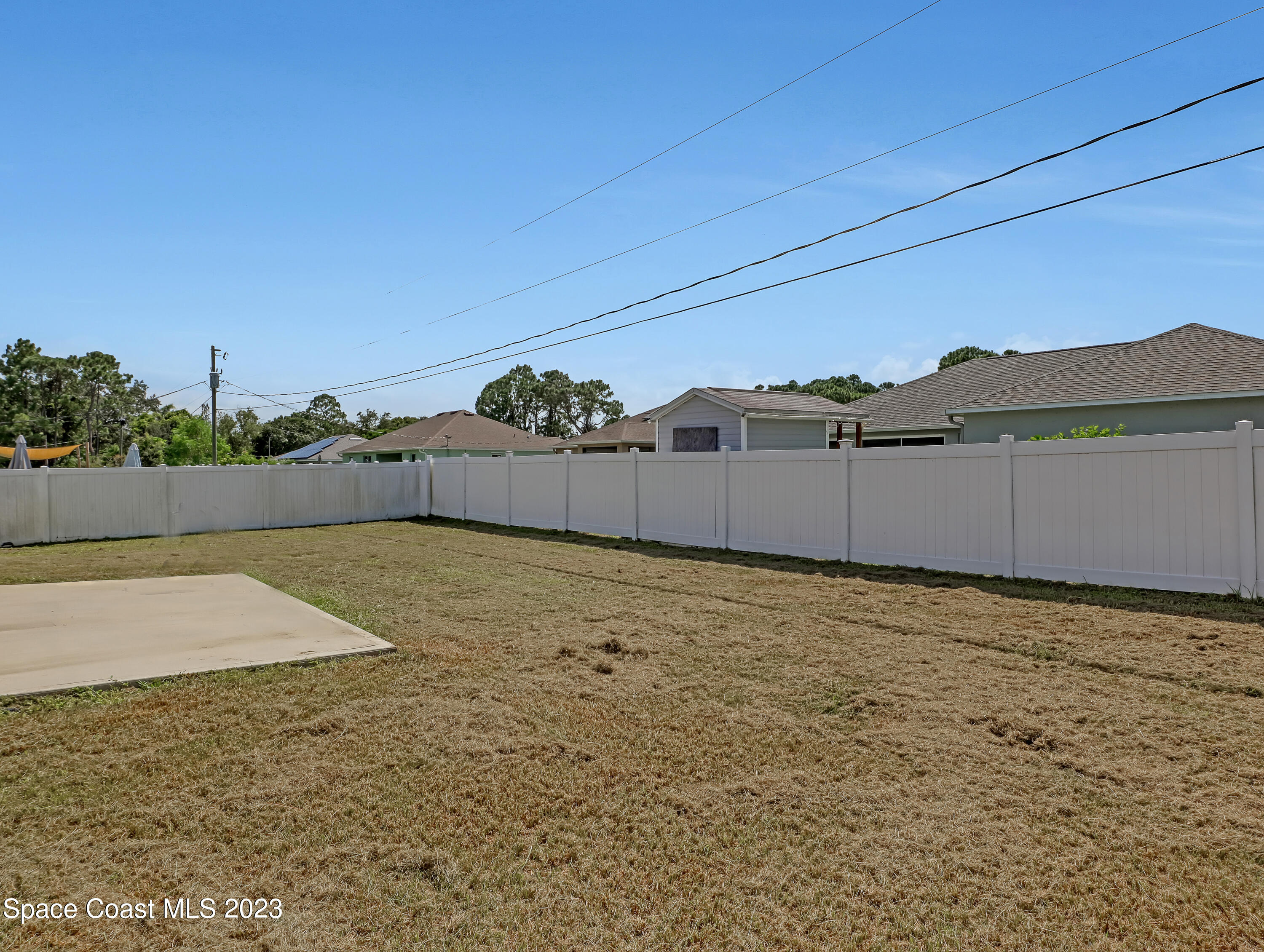 1100 Eldron Boulevard SE