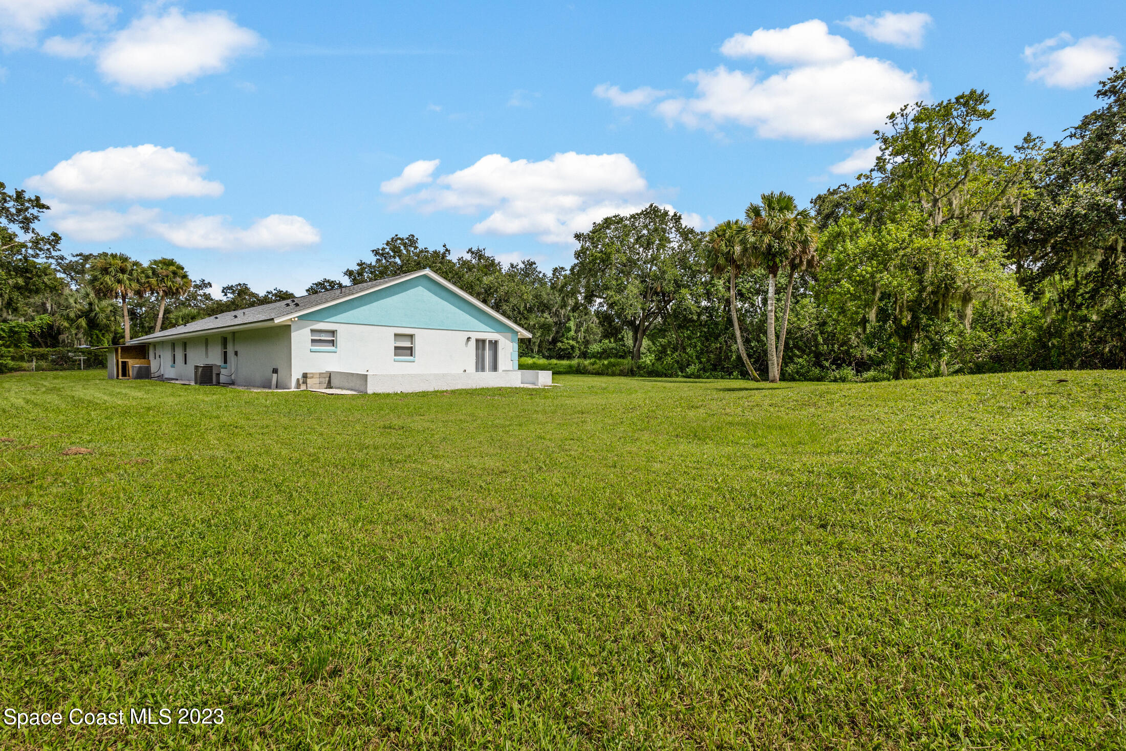 472 Gray Road