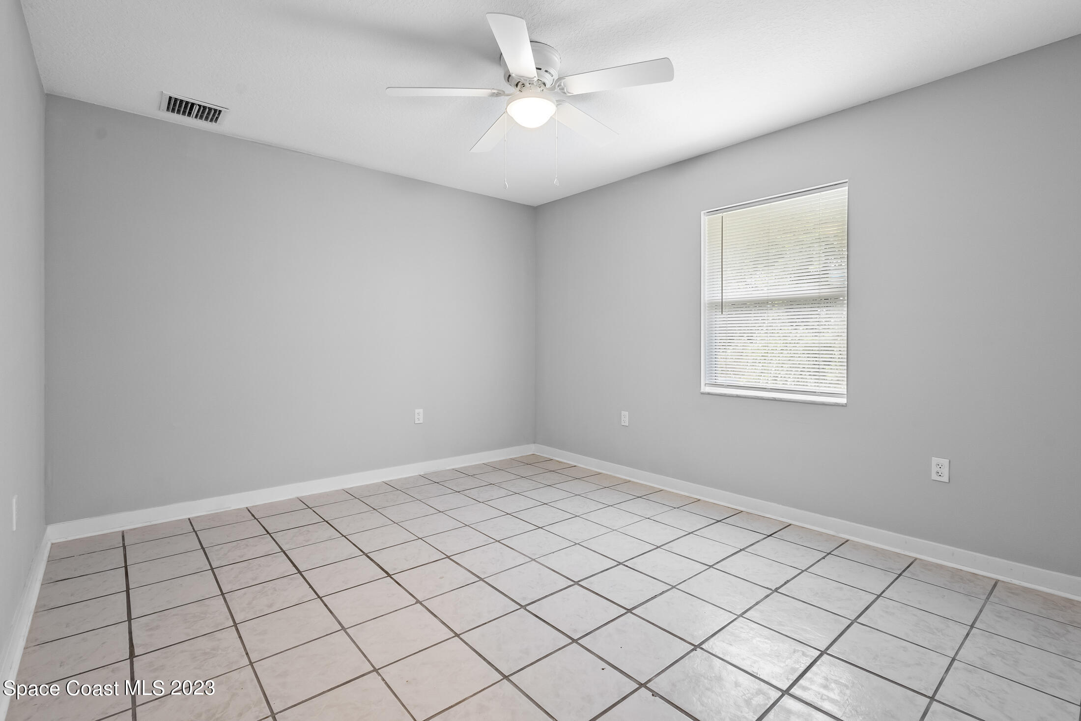472 Gray Road