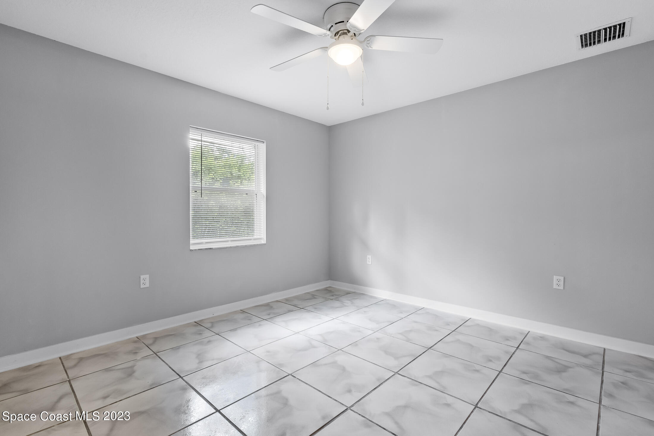 472 Gray Road