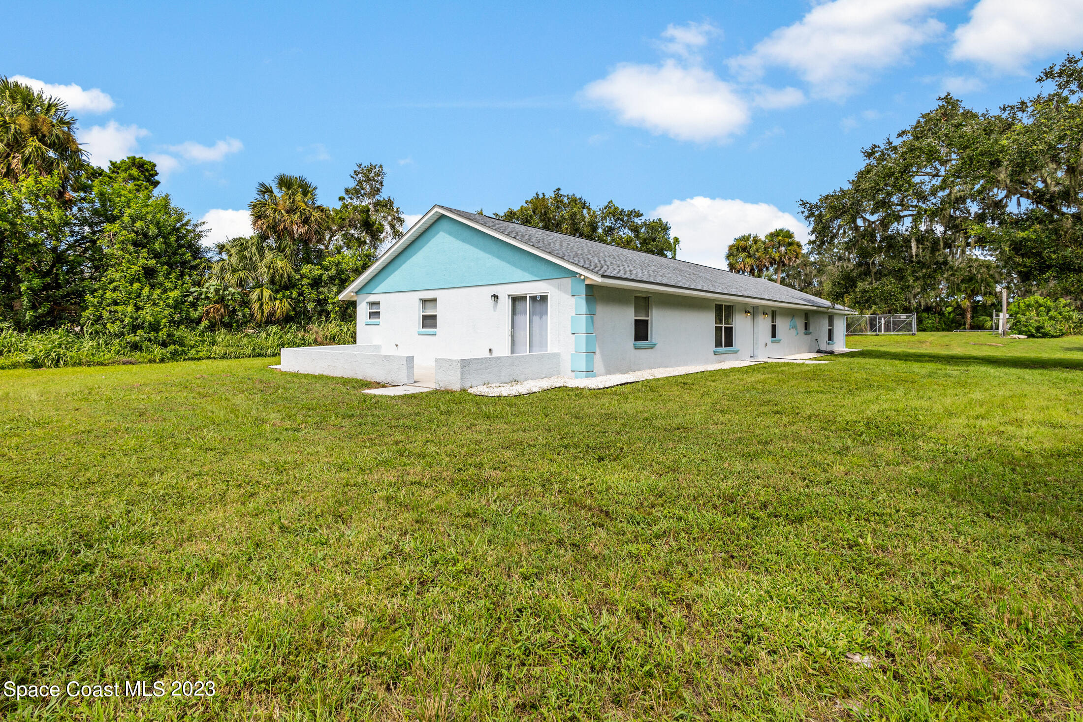 472 Gray Road