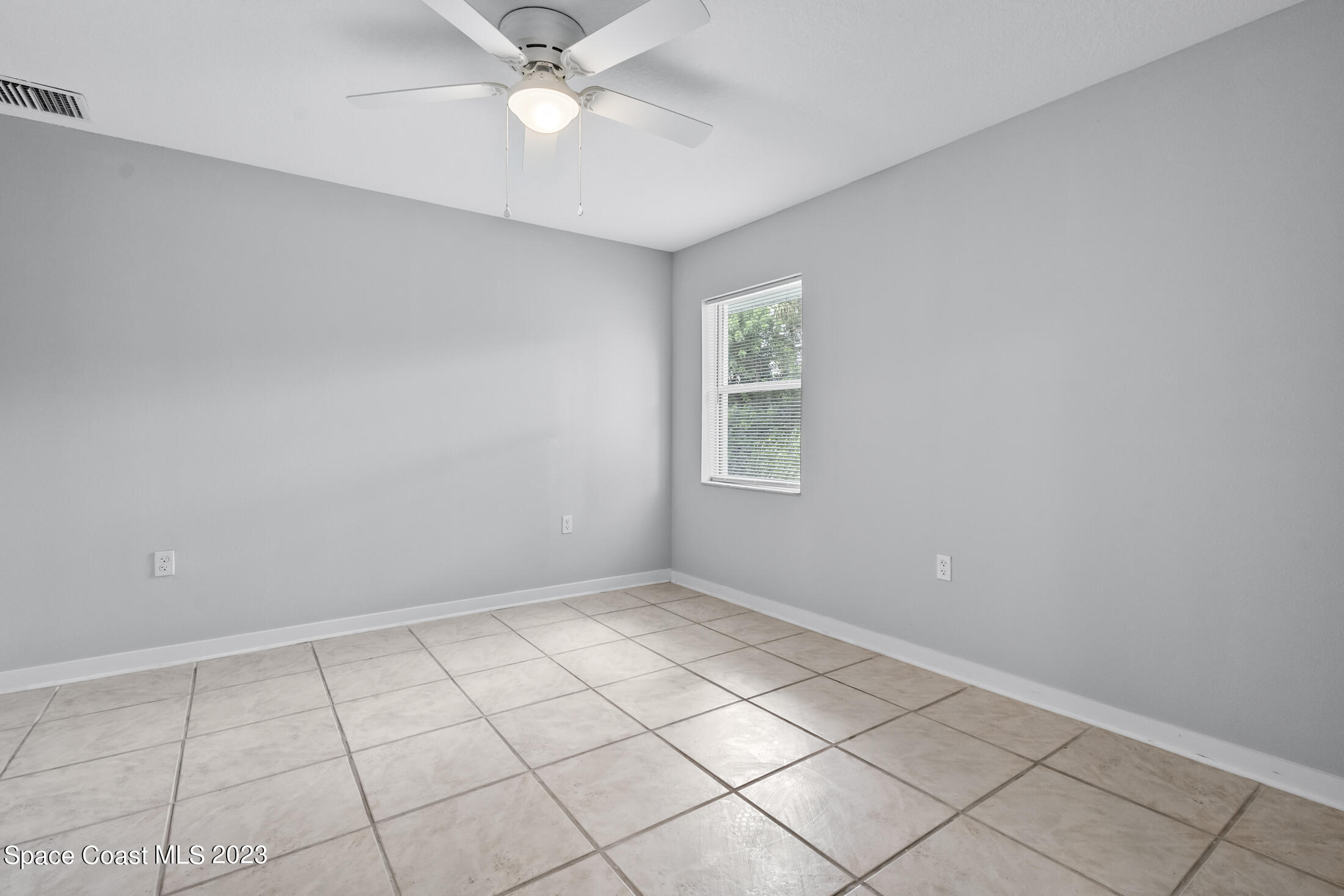 472 Gray Road