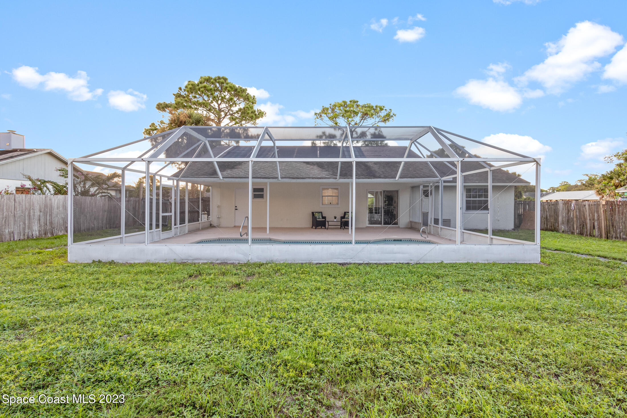 4685 Fairsun Street