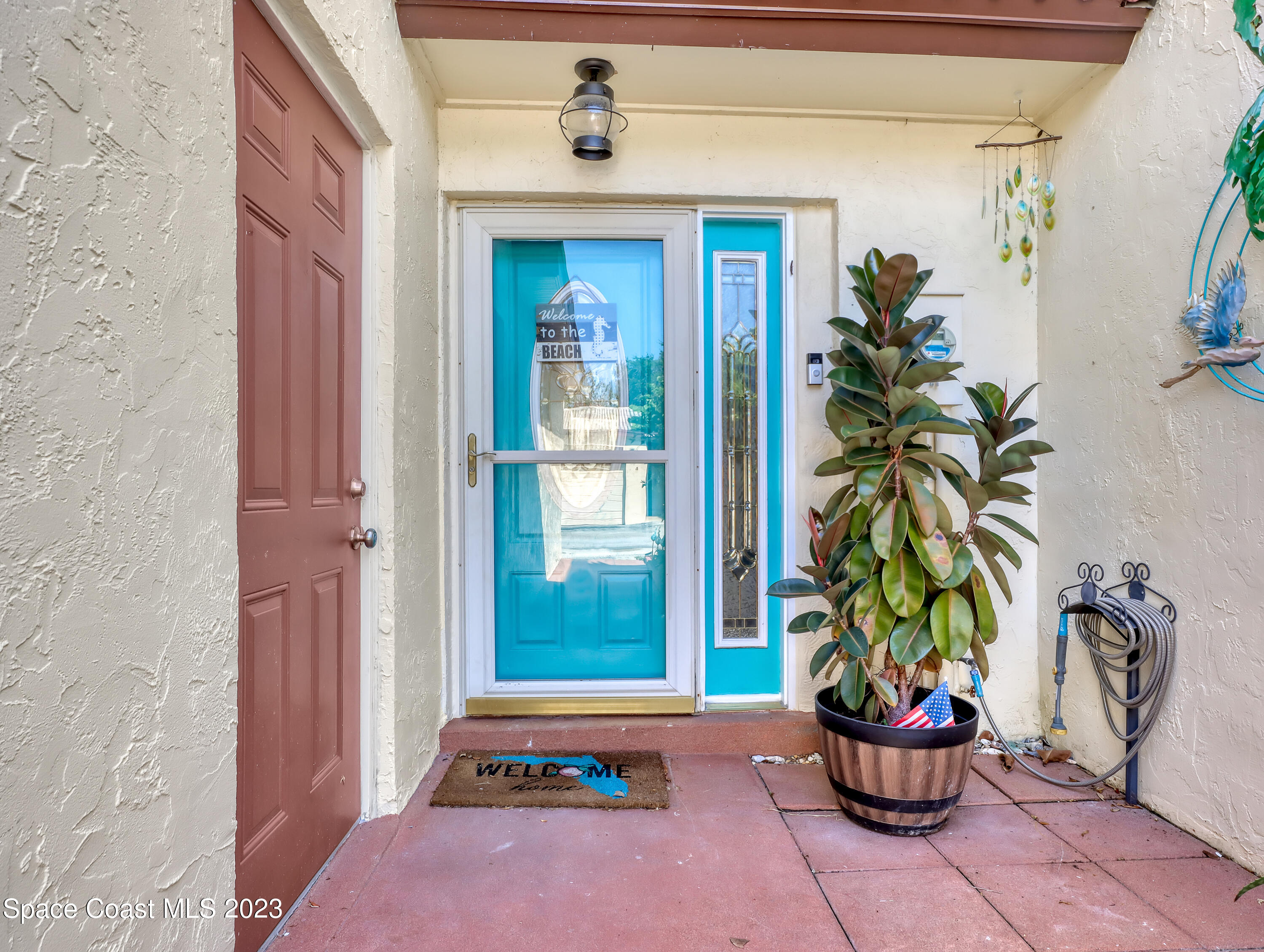 8704 Hibiscus Court