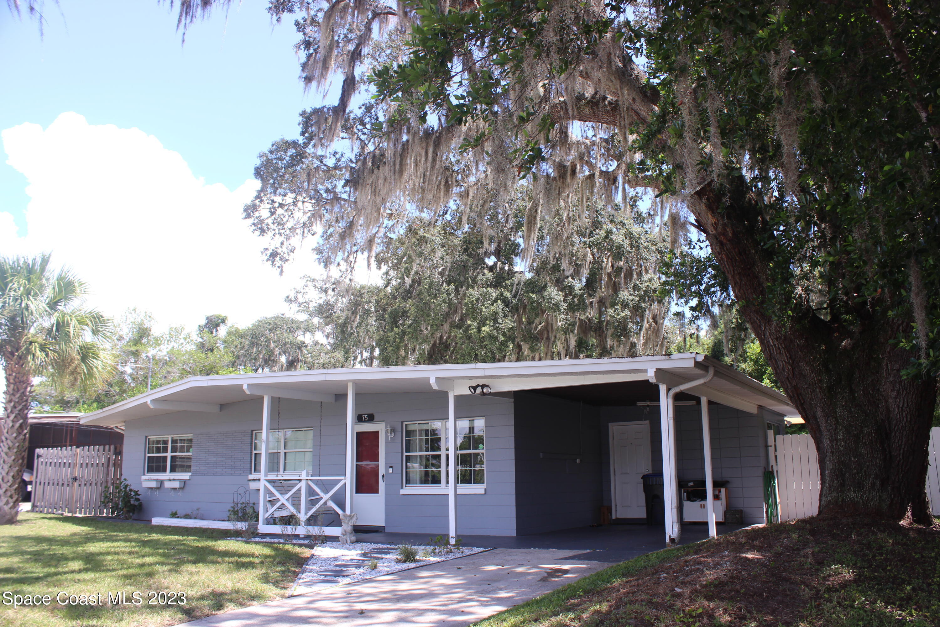 75 N Hilltop Drive