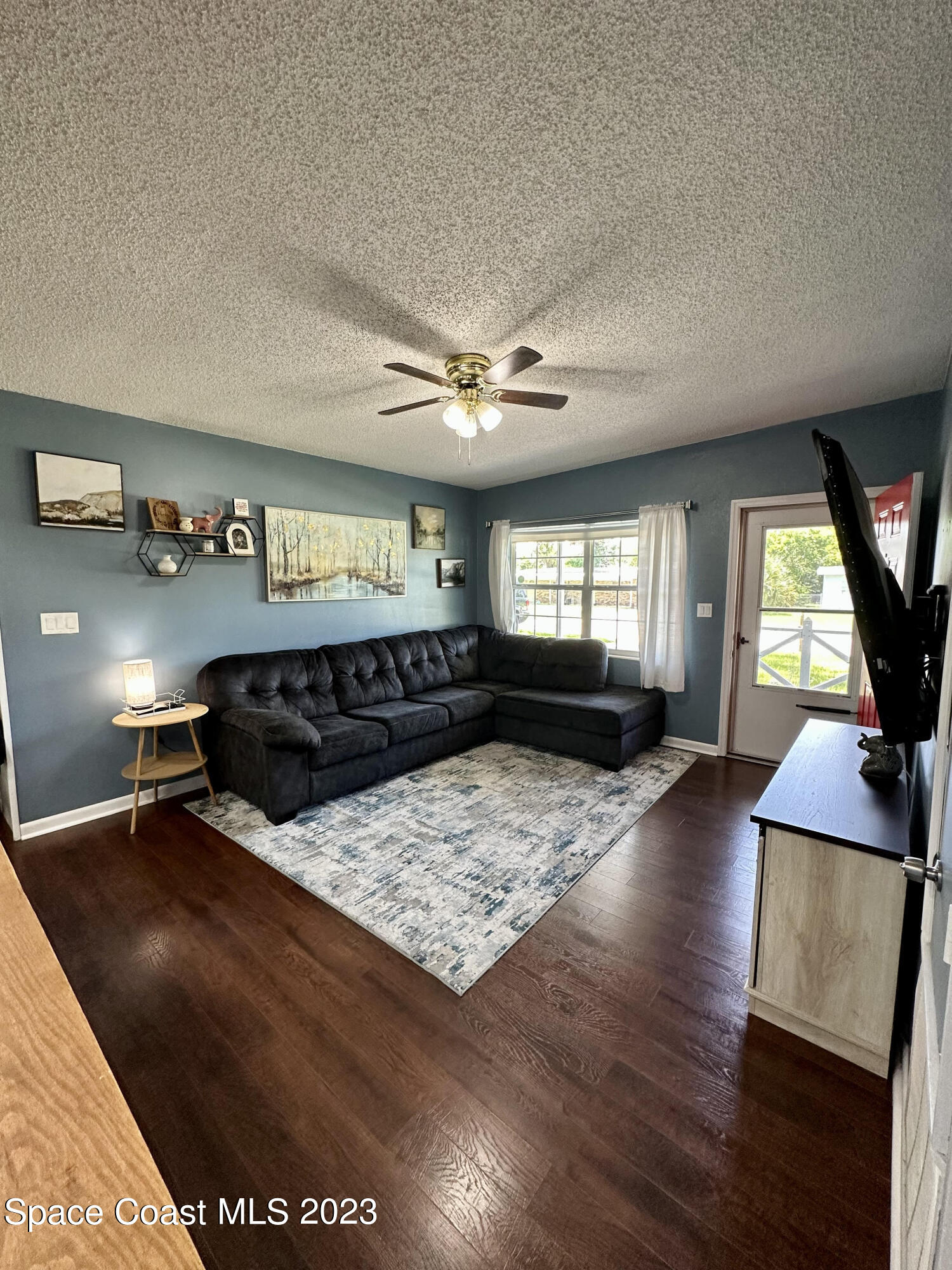 75 N Hilltop Drive